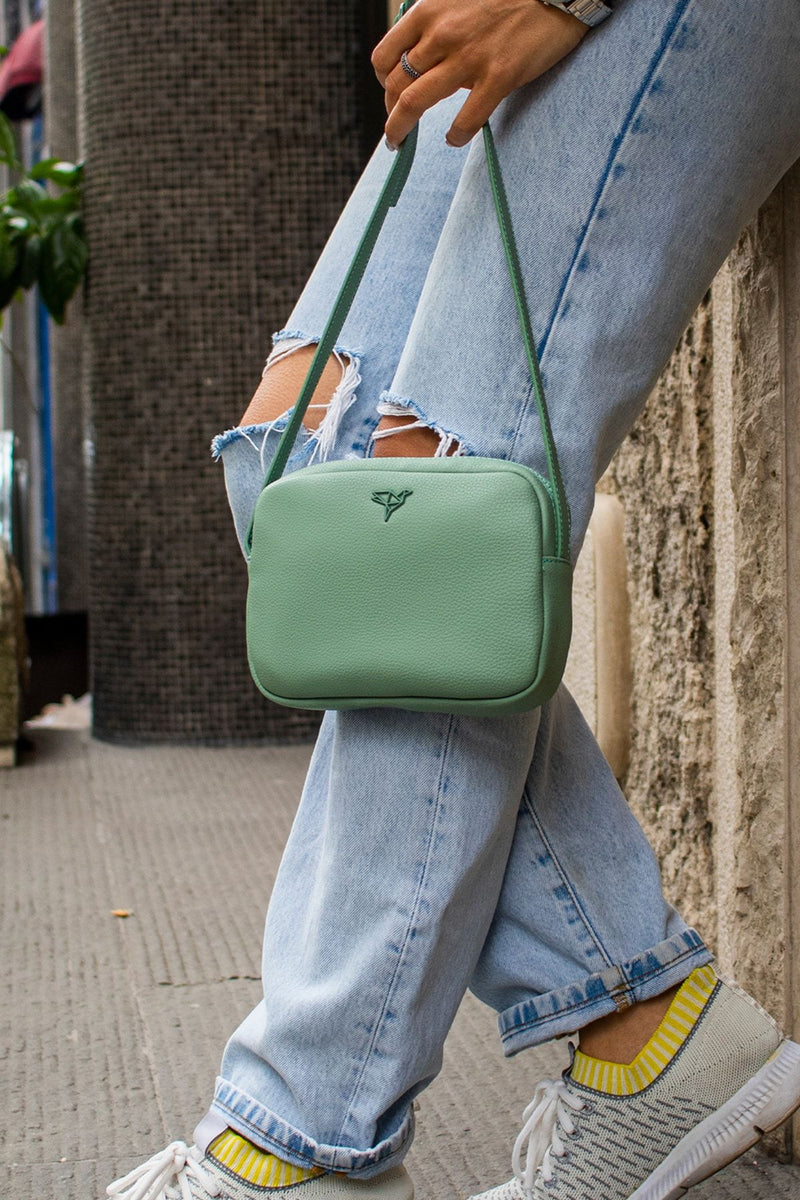 Mini sac femme vert menthe zippé avec bandoulière réglable – Liberty