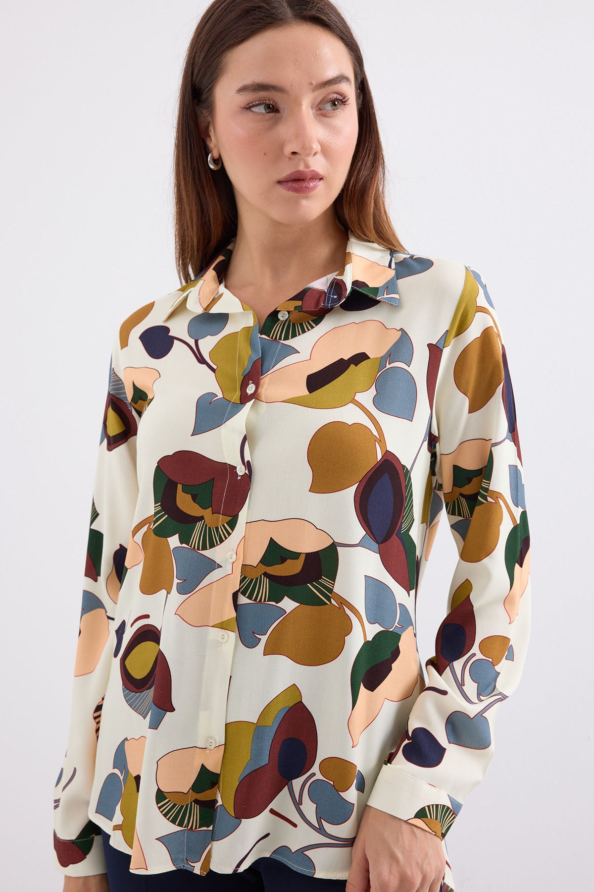 <tc>Chemise à motif graphique 3721.</tc>