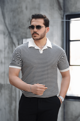 <tc>T-shirt homme à col polo avec motif tricoté rayé</tc>