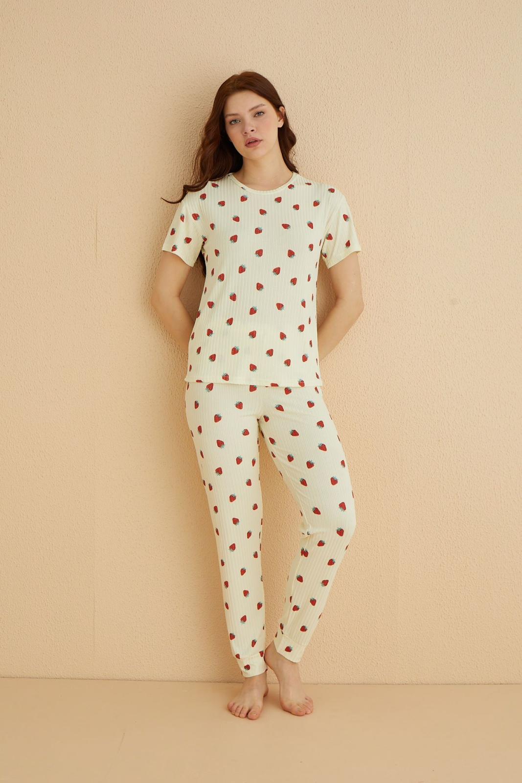 dreamy ipeksi kaşkorse çilek desenli kisa kollu pijama takimi