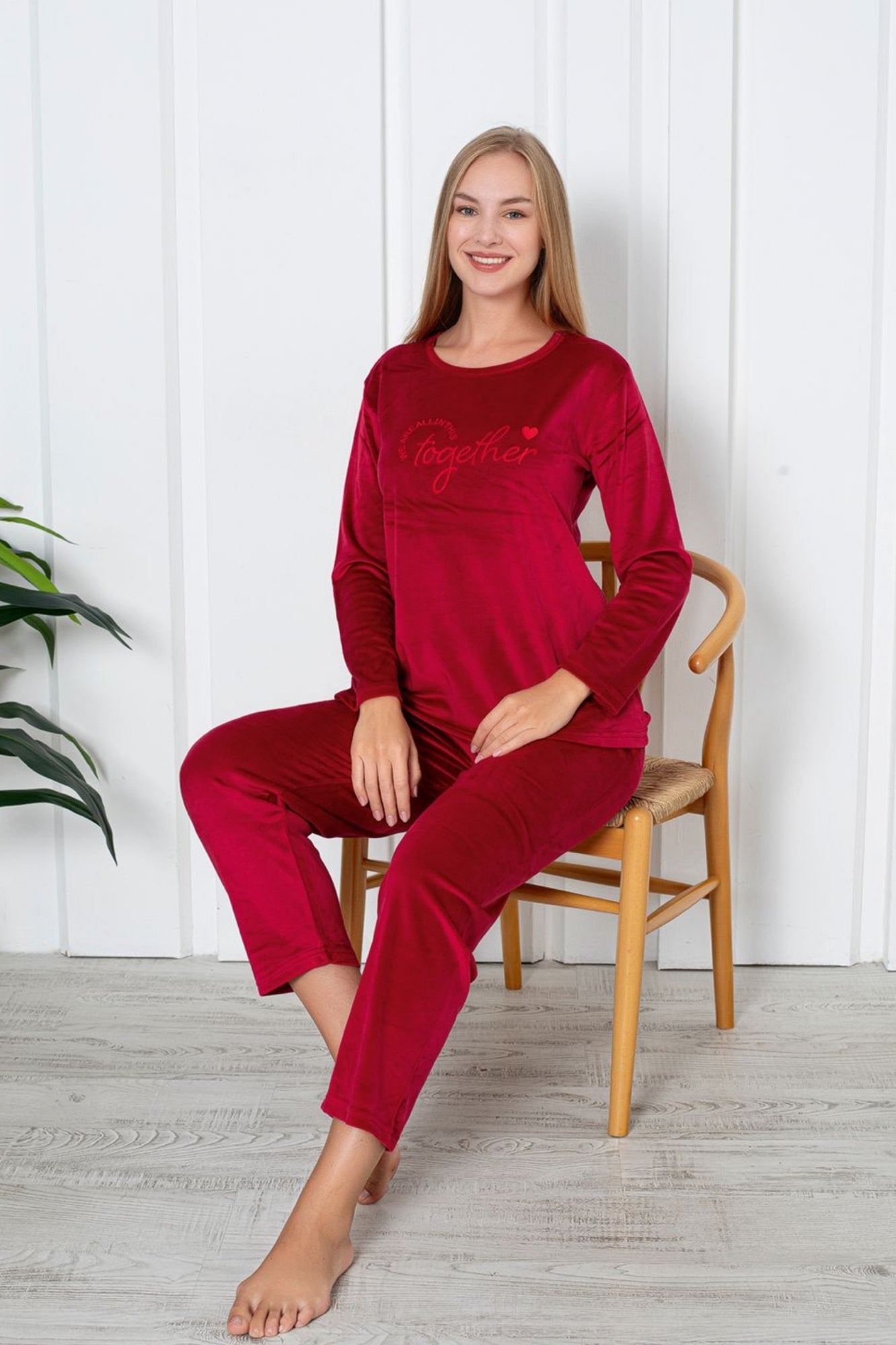 <tc>Ensemble de pyjama en velours français pour mère et fille (mère et fille vendues séparément).</tc>