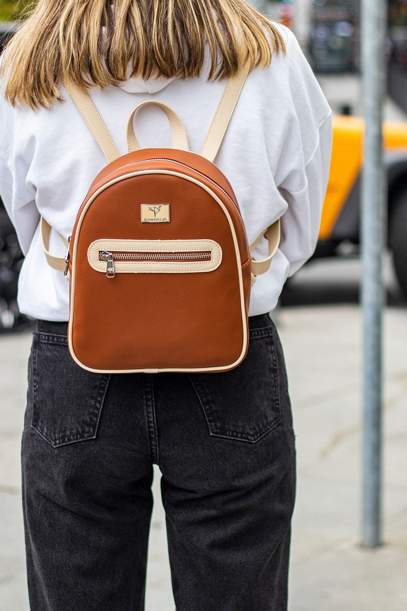 Sac à dos femme multi-compartiments taba beige avec poches zippées – Oslo