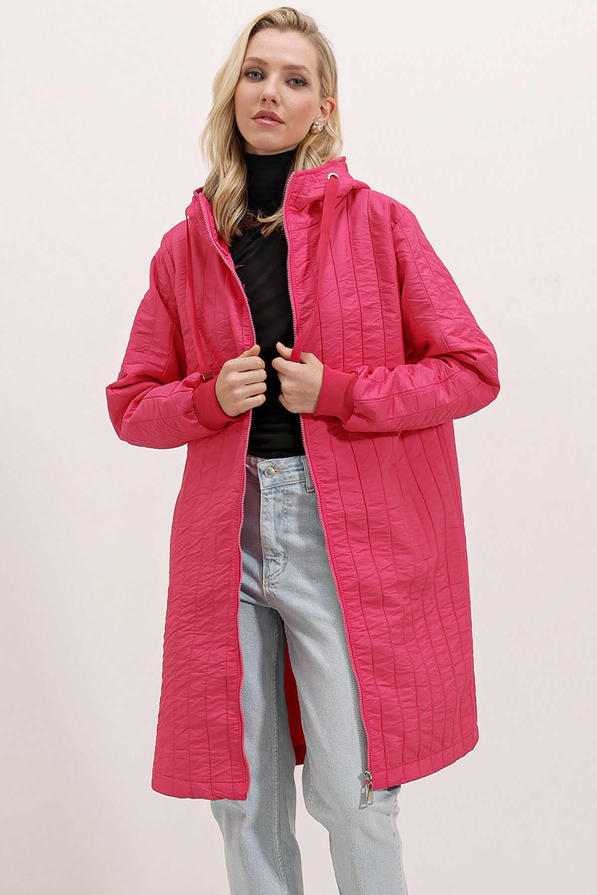 5138 Manteau long matelassé femme style doudoune - Justyol