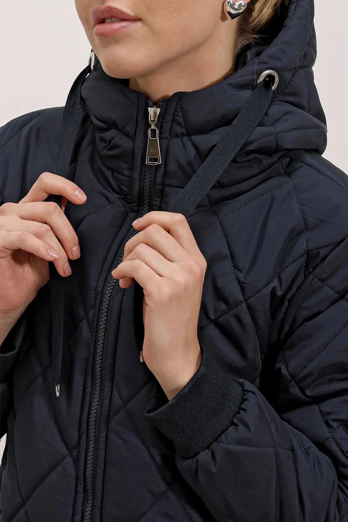 5138 Manteau long matelassé femme style doudoune - Justyol