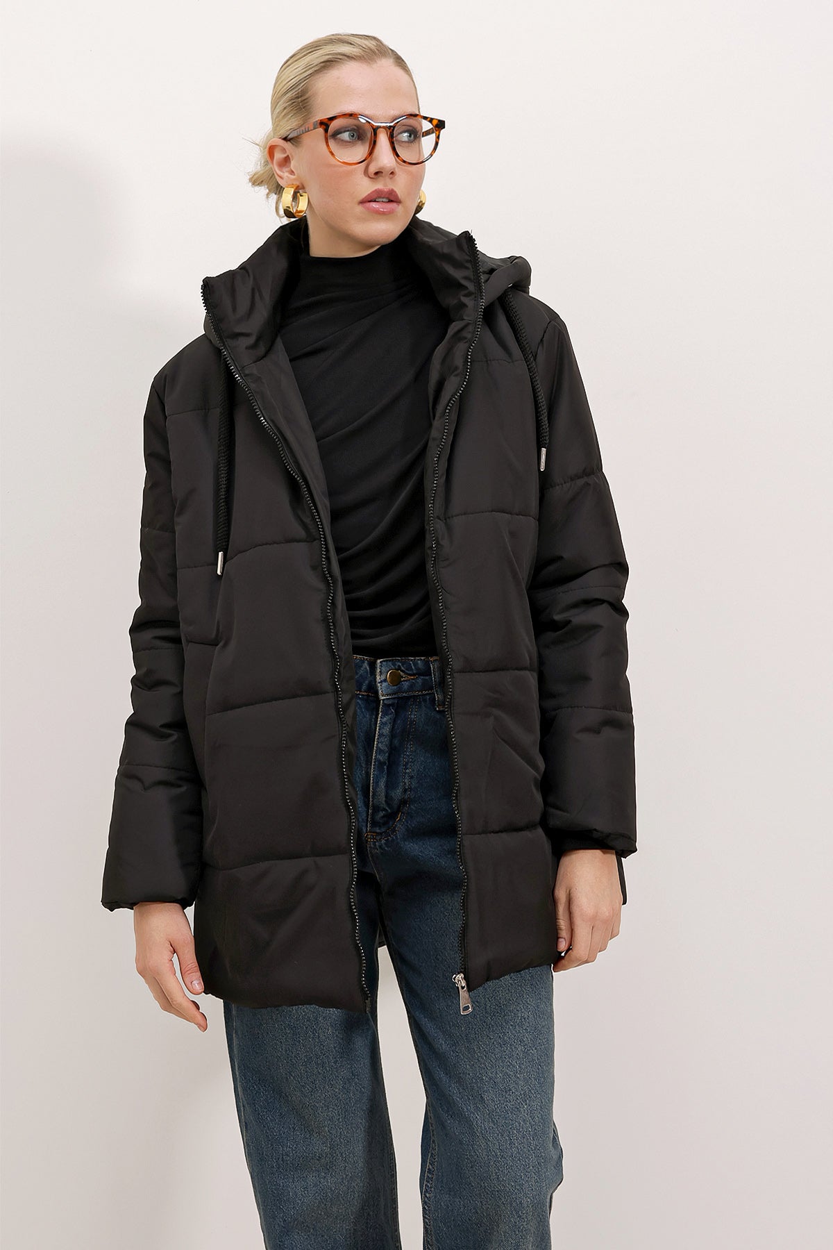 <tc>manteau en duvet oversize avec capuche</tc>