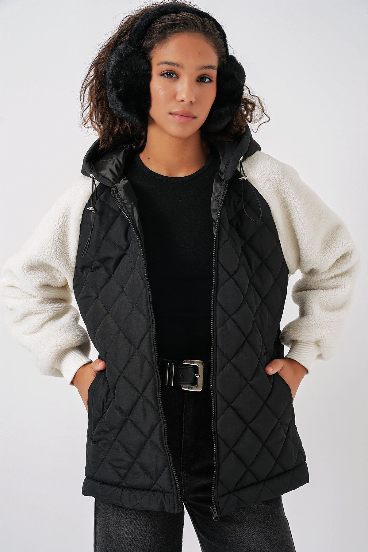 <tc>Manteau matelassé avec manches en peluche 5201</tc>