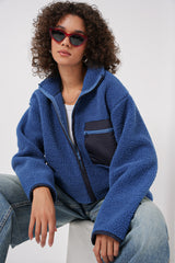 <tc>Veste en peluche oversize à col zippé 55446.</tc>