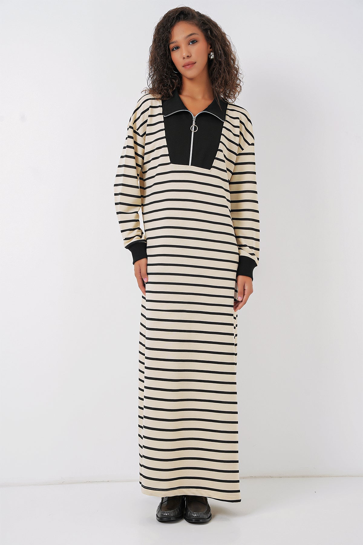 <tc>Robe longue rayée avec détail zippé pour femme 55453</tc>