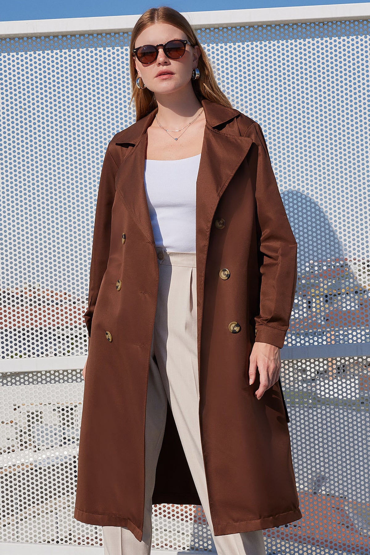 5853 trench-coat à col cranté