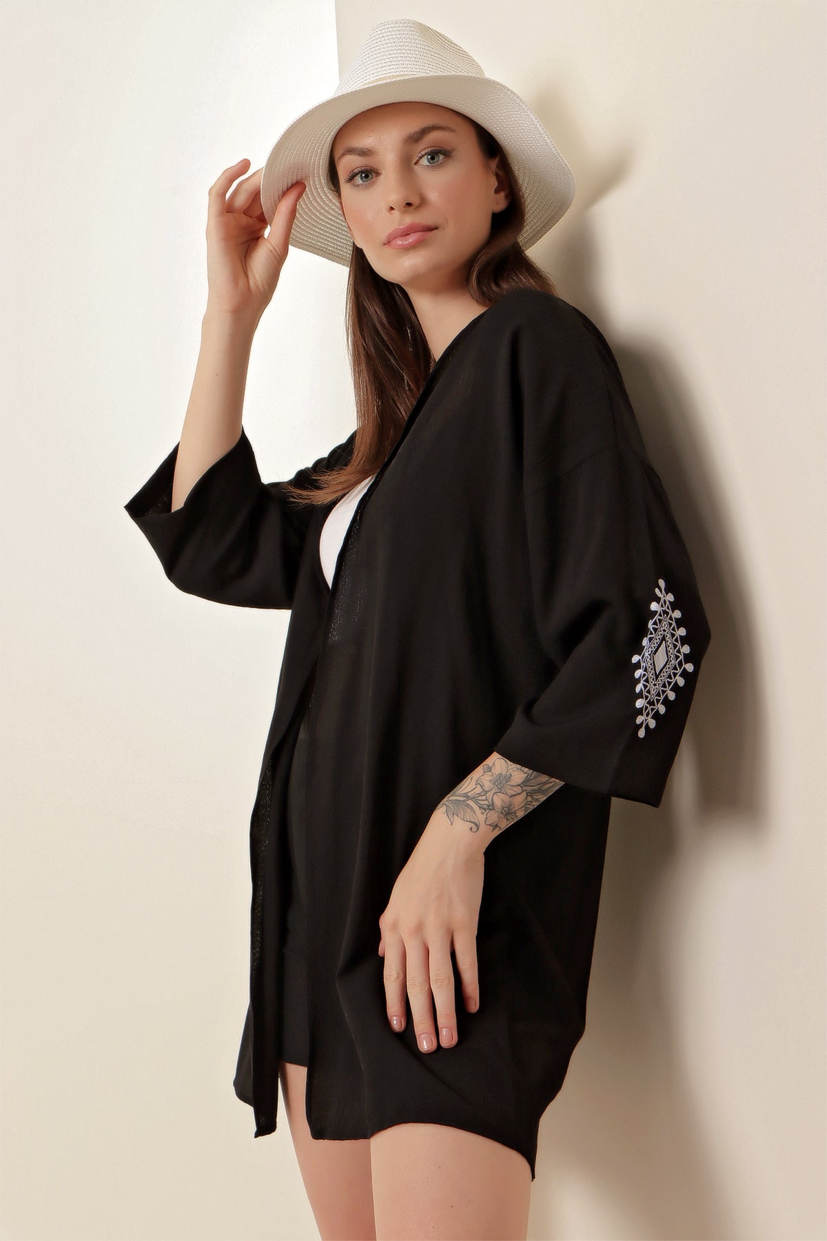 5869 nakişli kimono