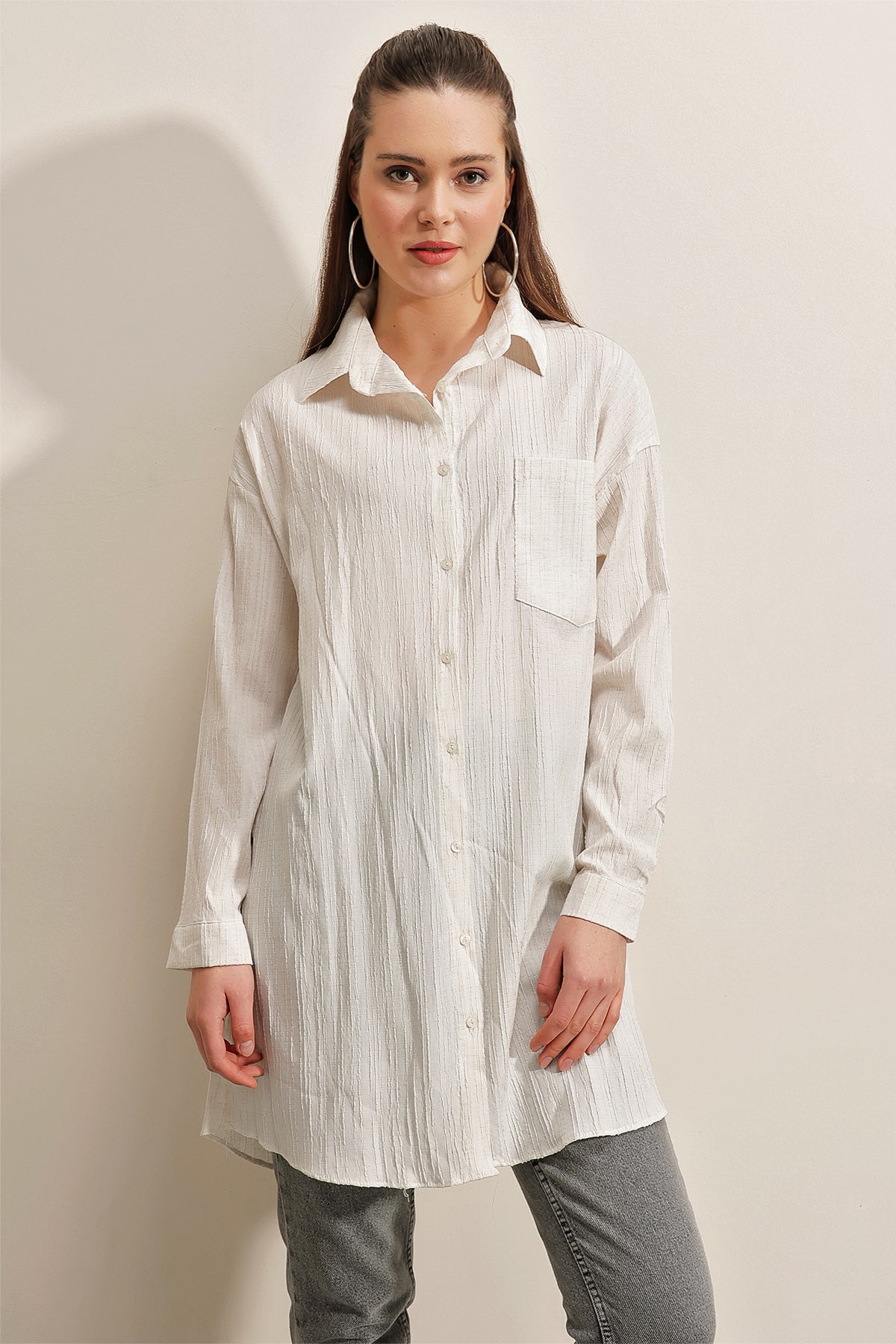 <tc>Chemise longue en tissu 5884.</tc>