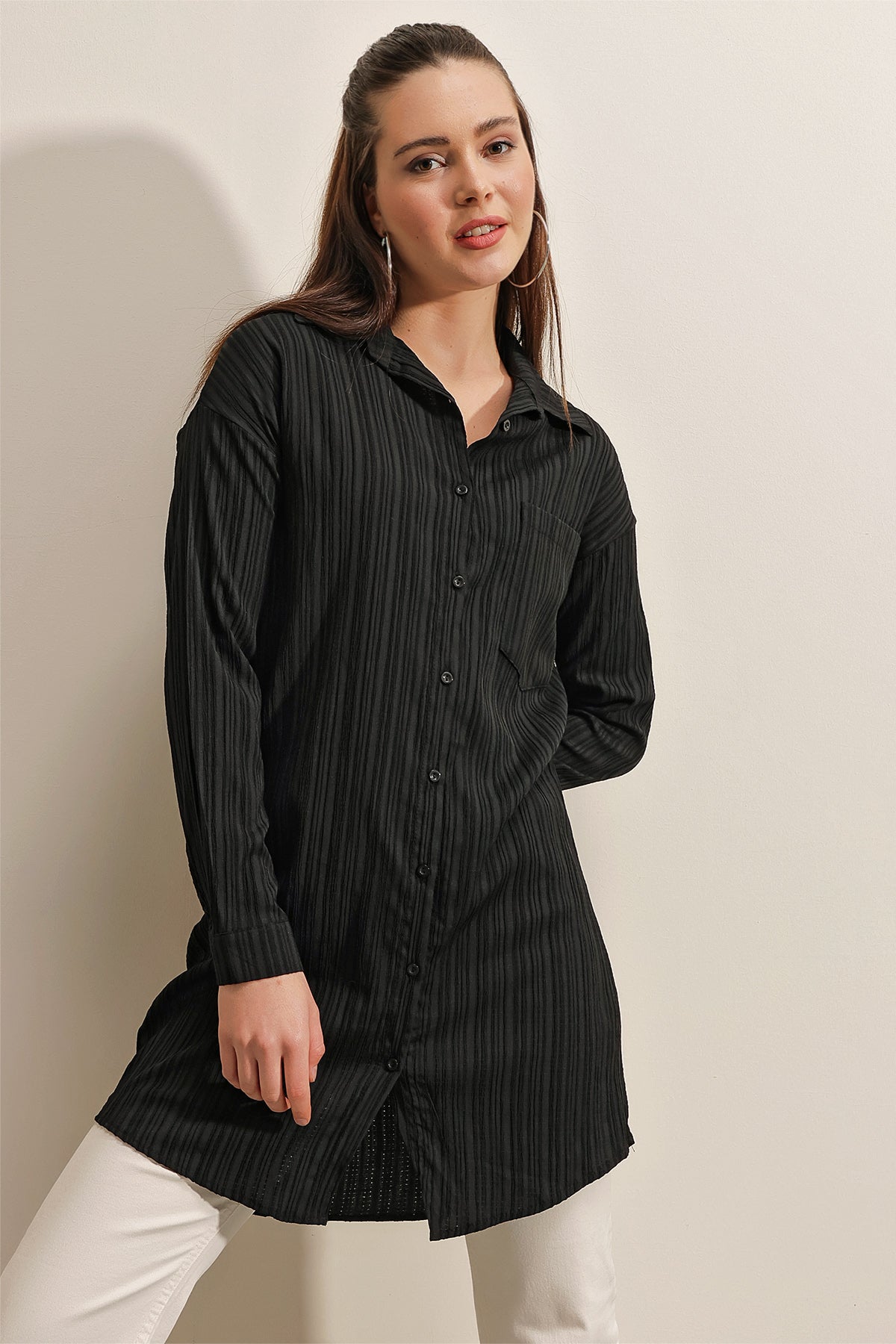 <tc>Chemise longue en tissu 5884.</tc>