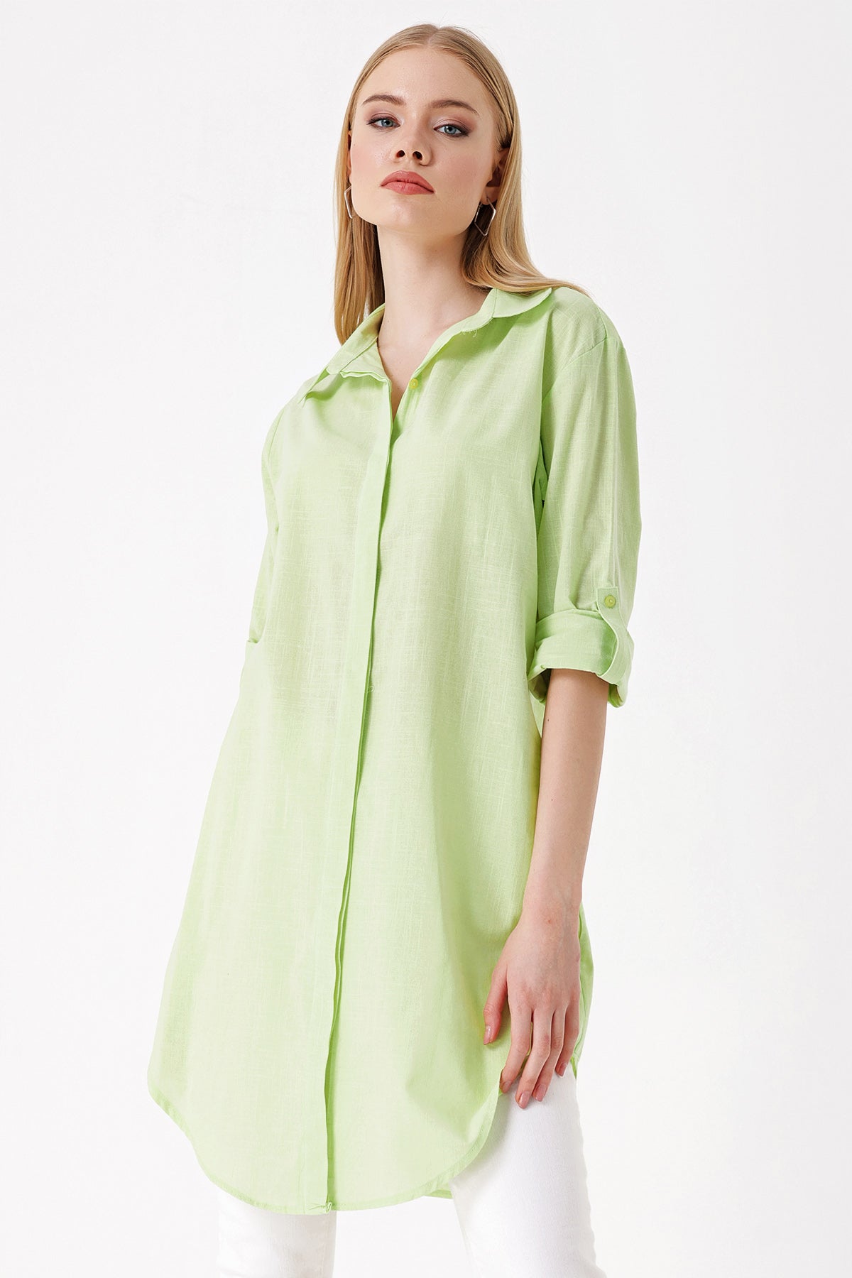 <tc>Chemise longue en lin 5885.</tc>