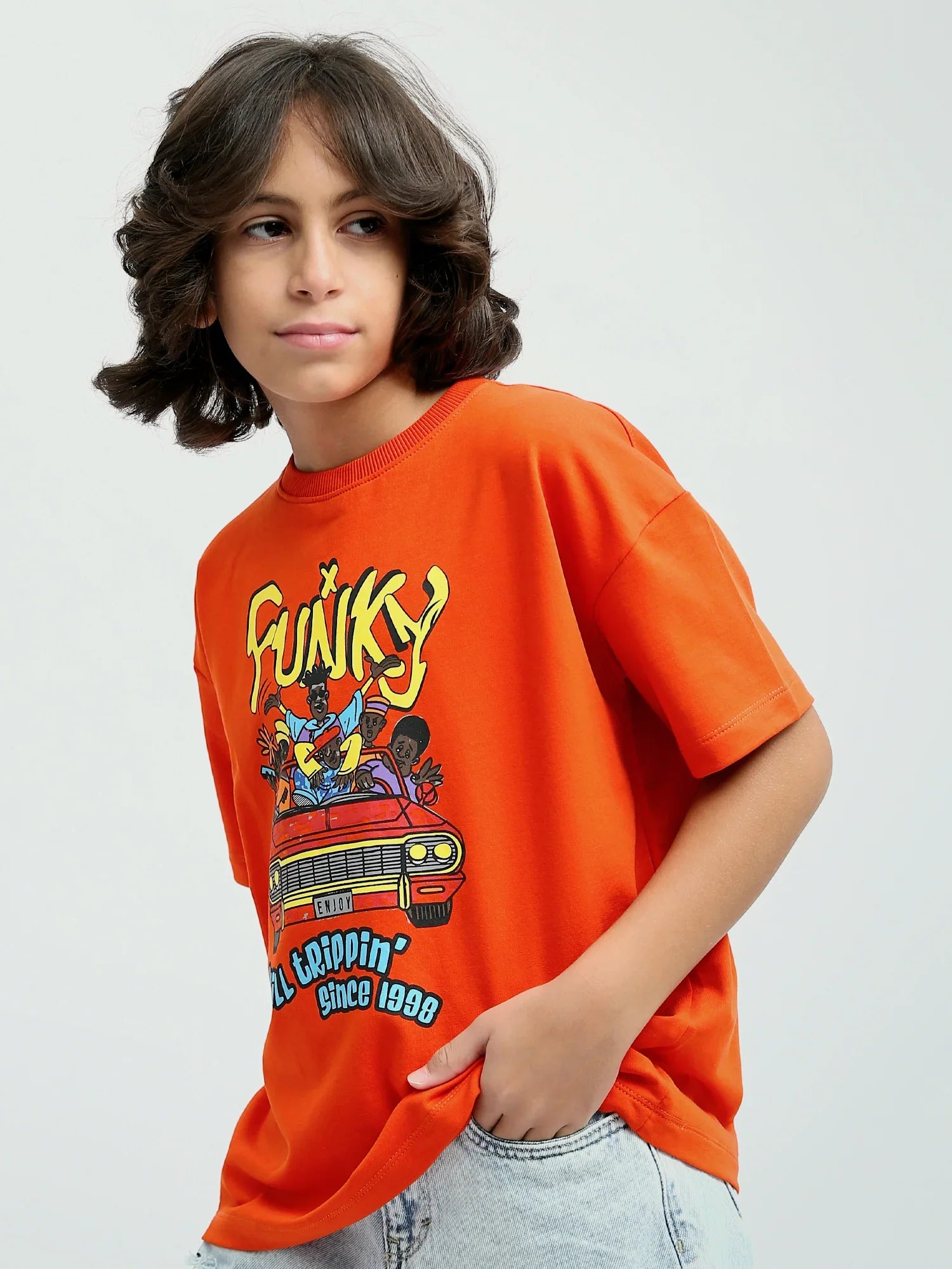 T-shirt garçon avec un imprimé Funky – Design moderne et audacieux – TSH24SPRO32655TB1