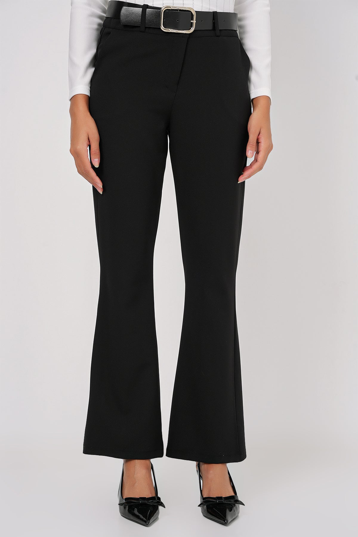 <tc>Pantalon évasé espagnol avec ceinture 6538</tc>