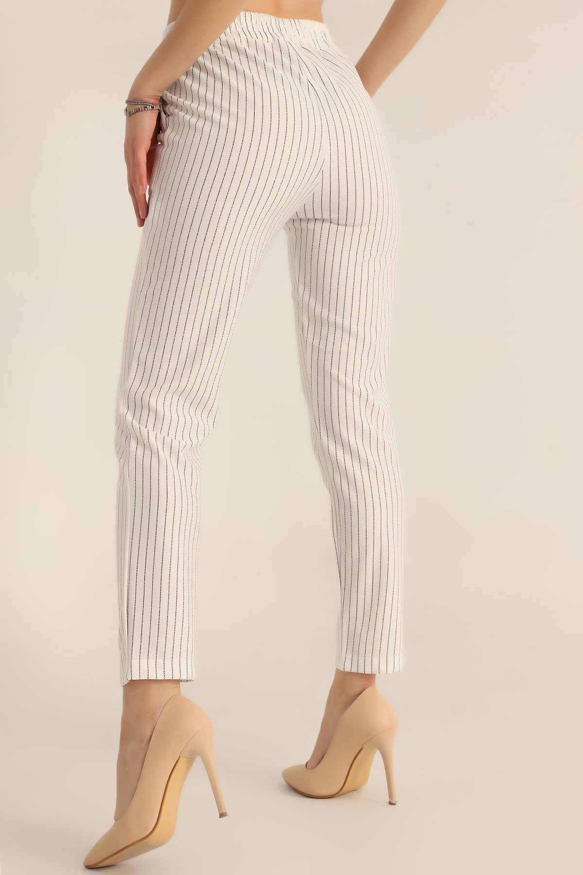 6560 pantalon blanc à élastique et à lacets beli