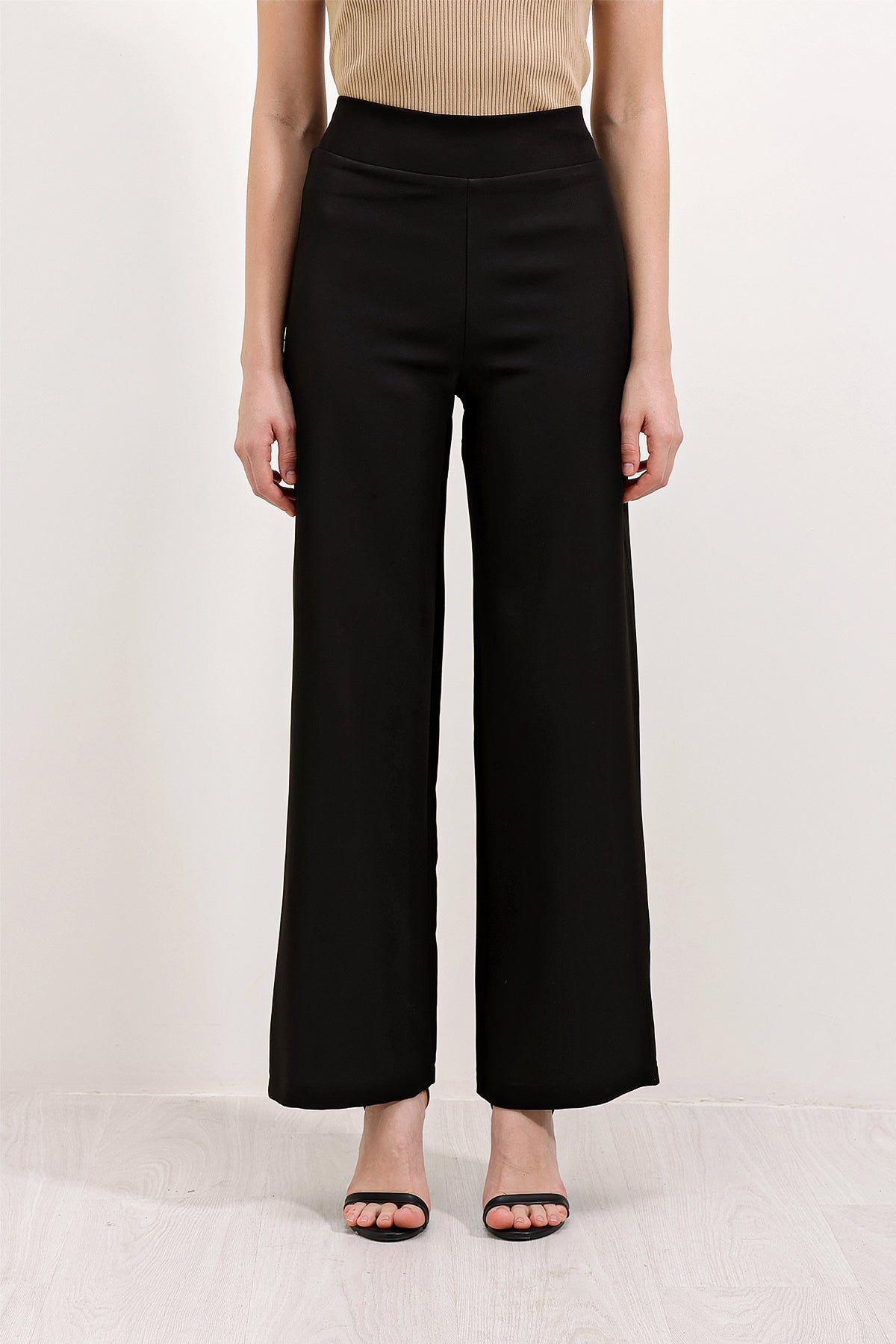 <tc>6633 pantalon à taille haute et jambes larges</tc>