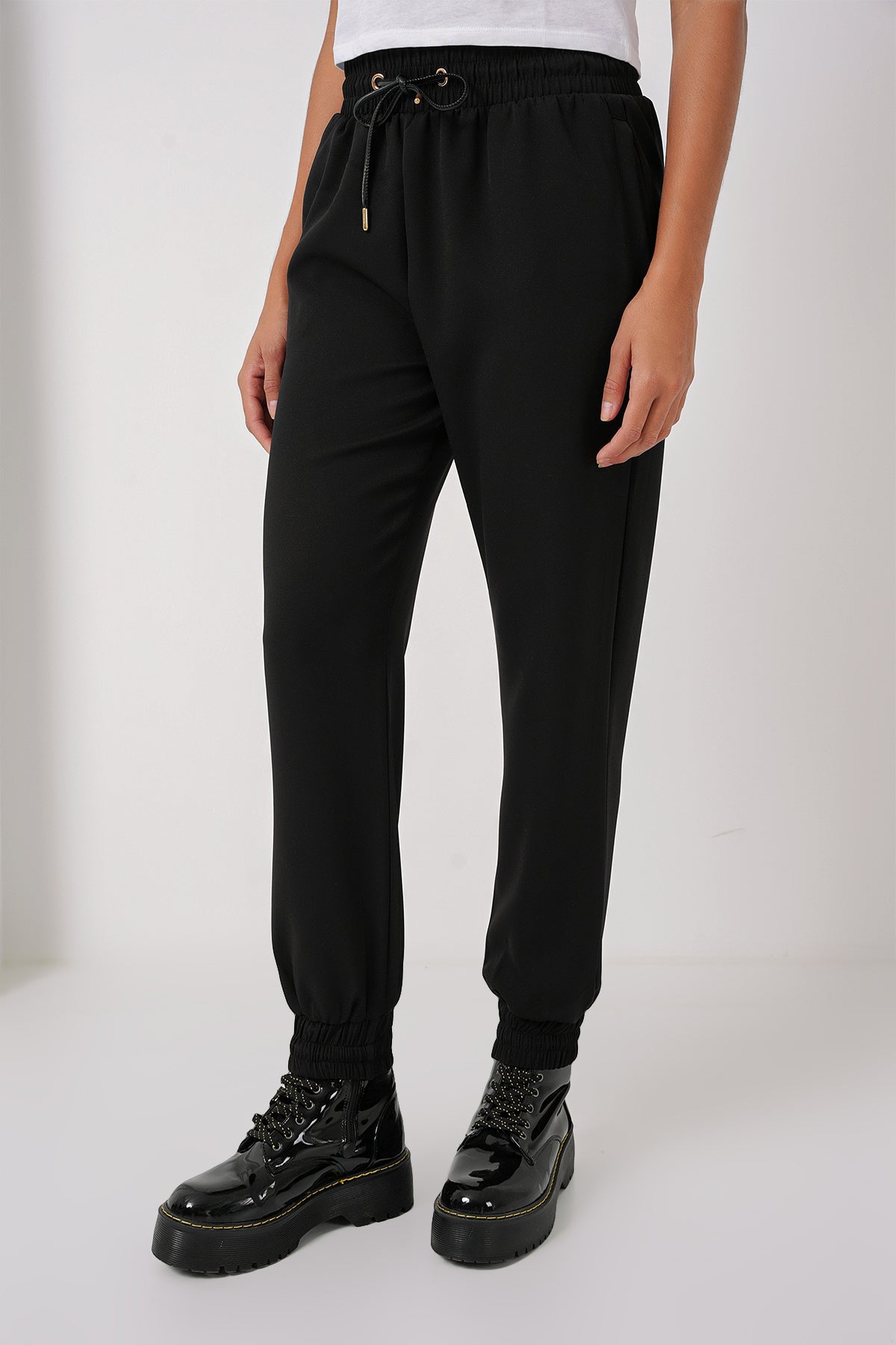 <tc>pantalon de survêtement avec taille élastique 6674.</tc>