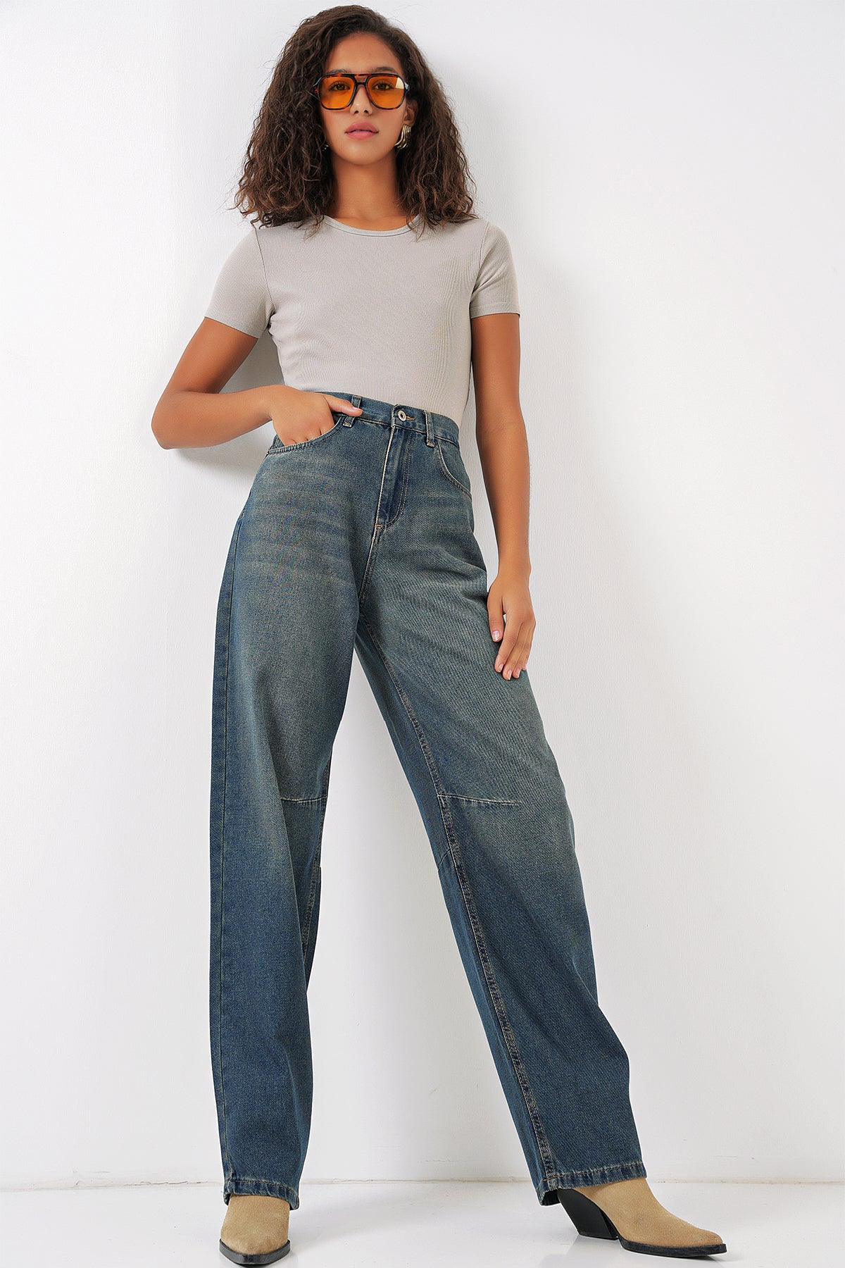 <tc>Pantalon en jean baggy taille haute pour femme 6689</tc>