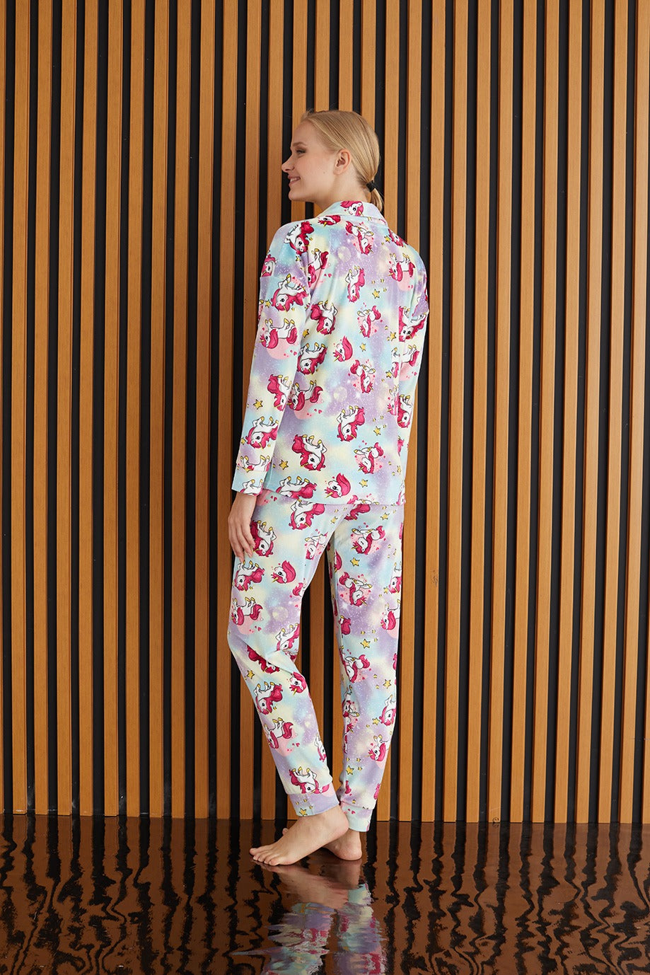 <tc>Ensemble de pyjama en velours français à motifs de licorne, Luxury Velvet.</tc>