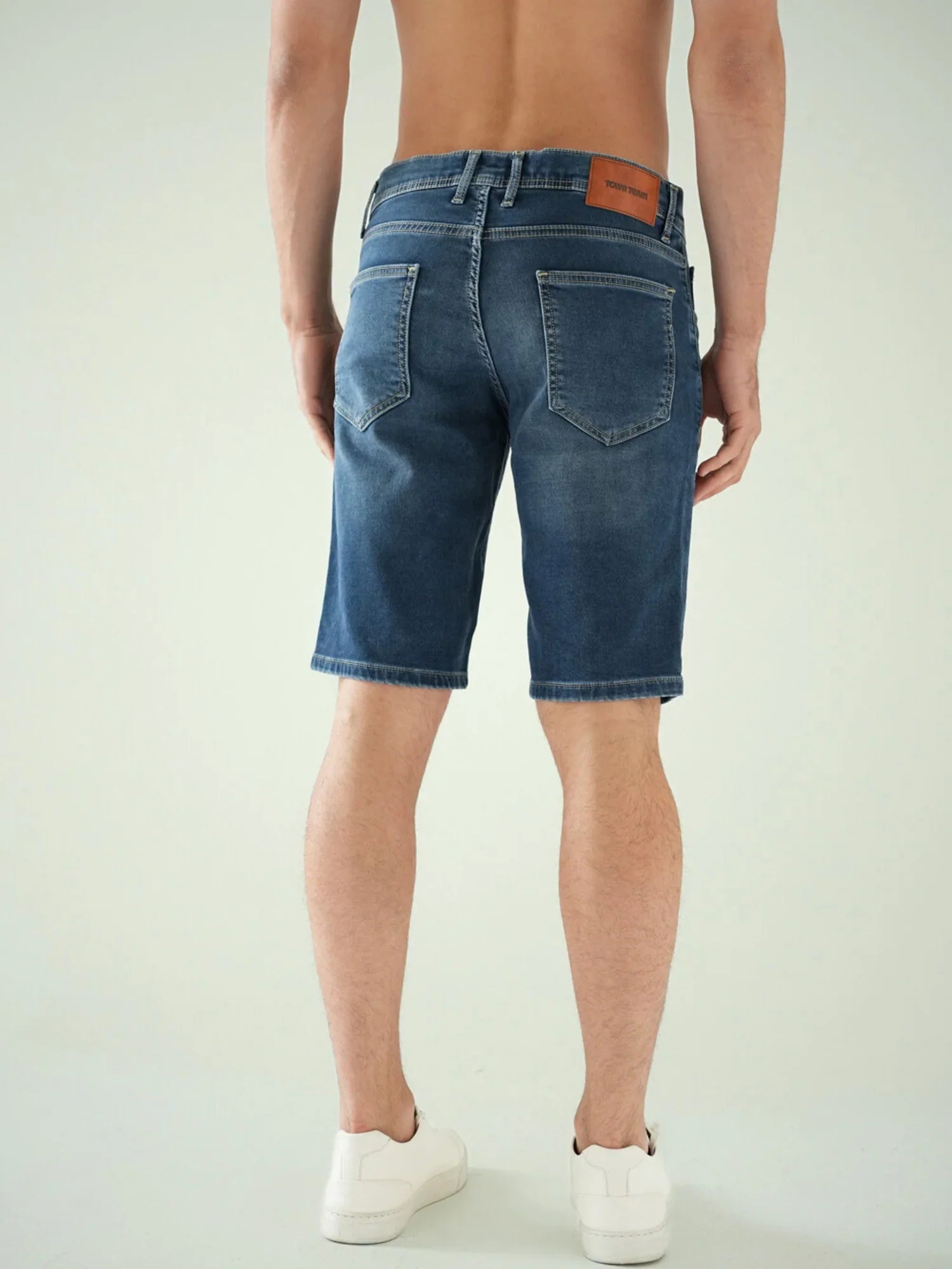 Short en jean homme classique à coupe confortable – SHR24SDSP30195TM1