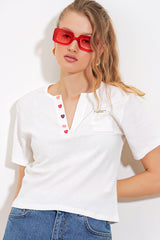 <tc>T-shirt à manches courtes avec détail de bouton pour femme 903.</tc>