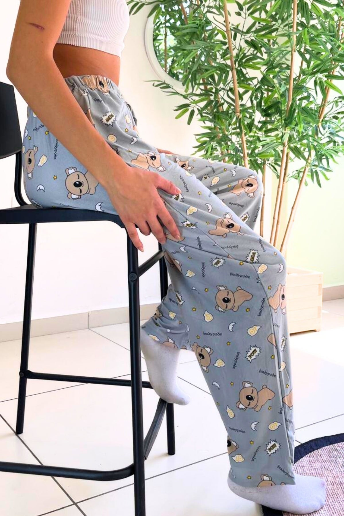 <tc>"Pantalon de pyjama en velours texturé et à motifs, grande taille, modèle X-Dreamy."</tc>