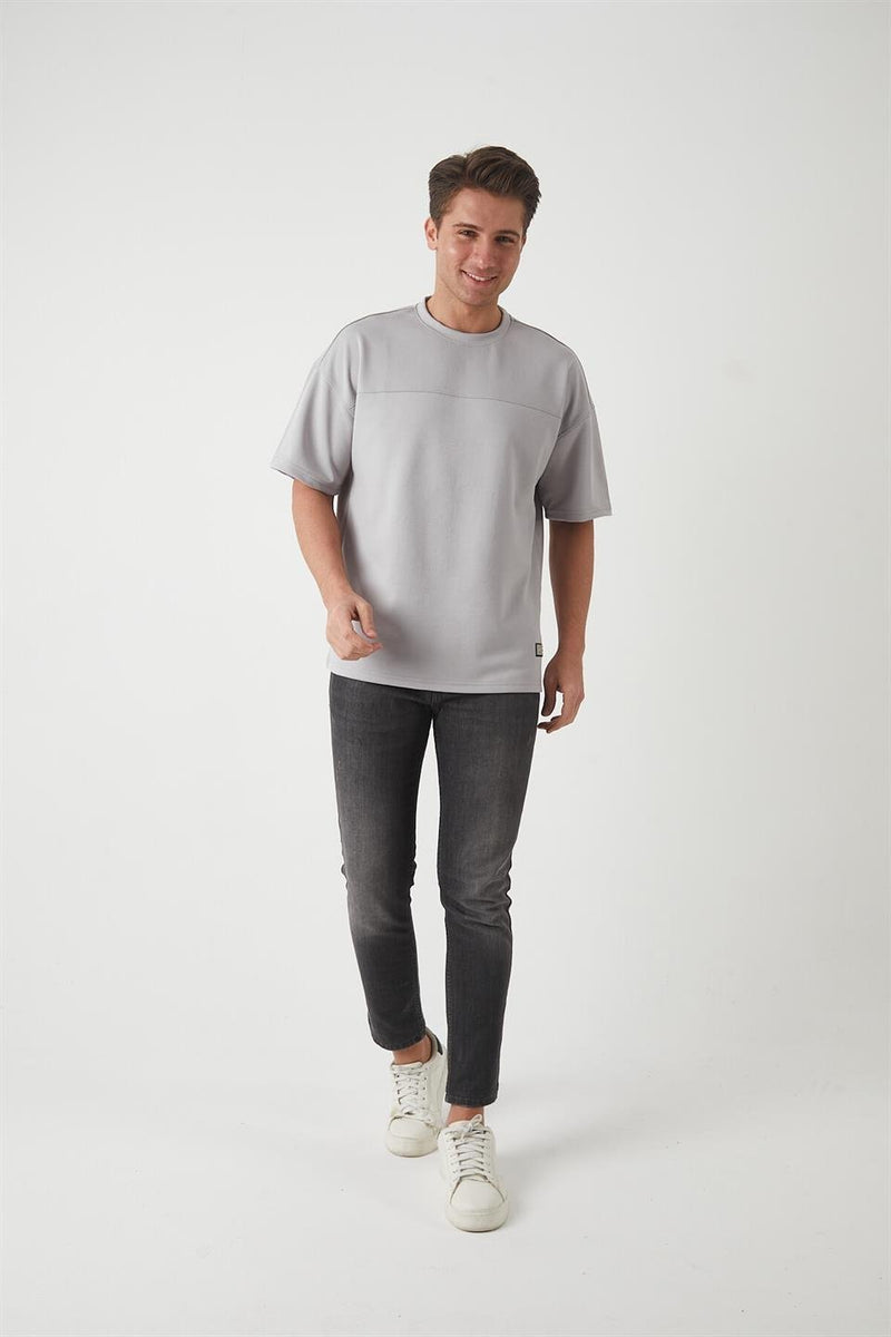 T-Shirt Homme Oversize à Empiècements Modernes