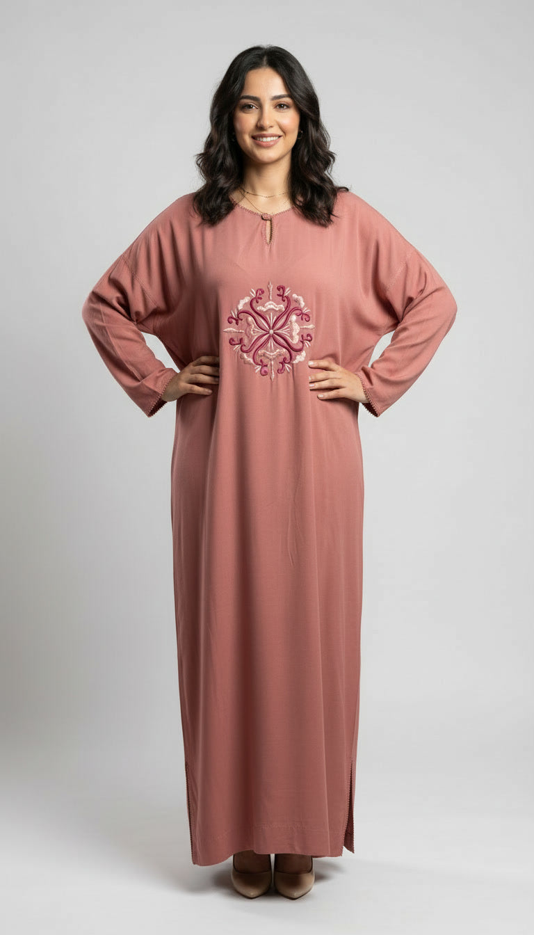 Caftan brodé signature en khayt – Élégance qui marque