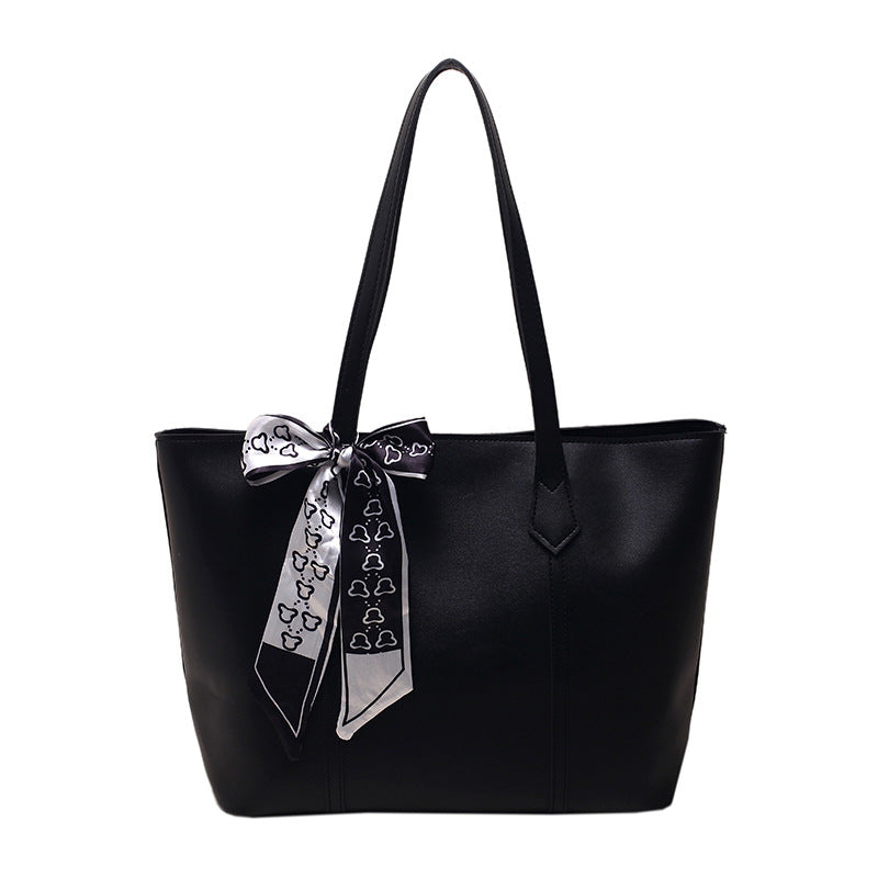 Women's bag New summer black handbag large capacity shoulder bag niche commuter woman bag Tote bag MU Group