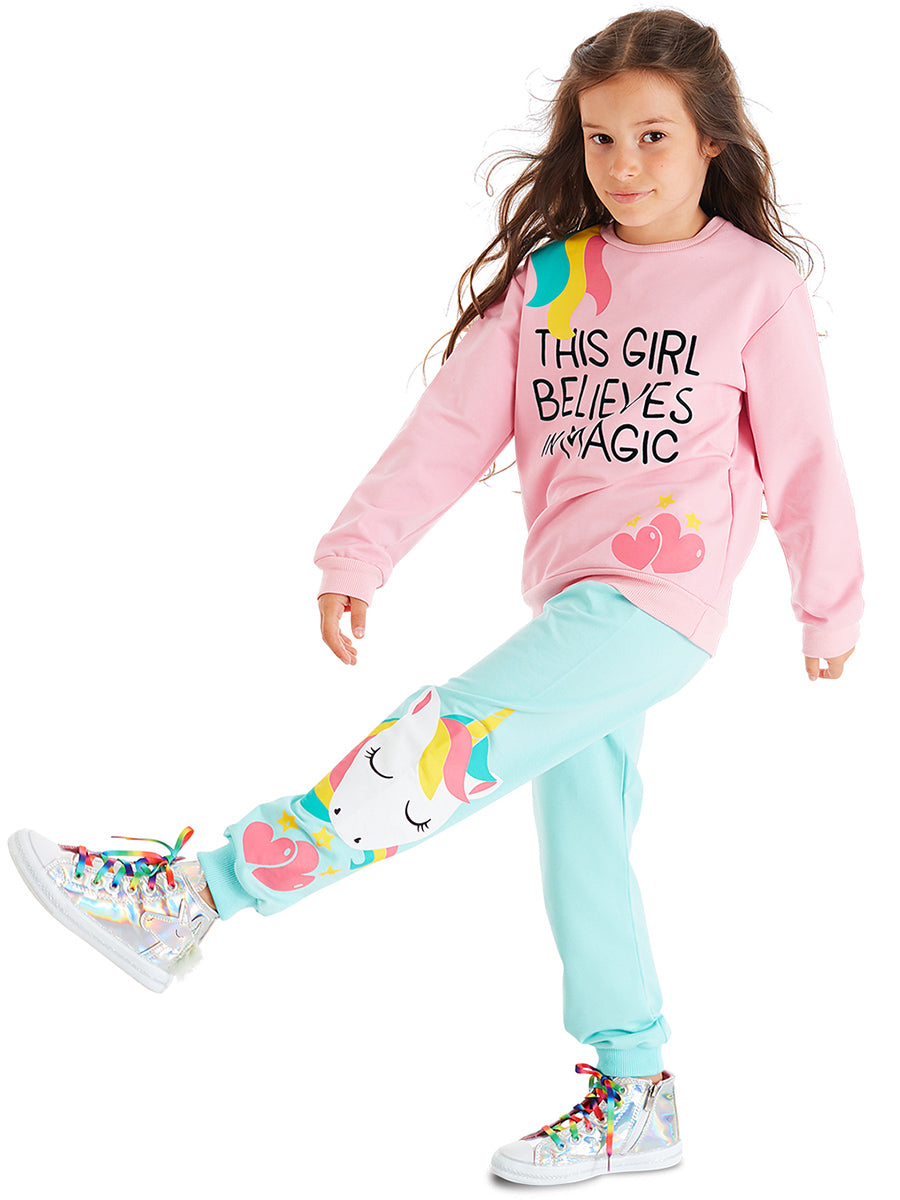 <tc>Ensemble de survêtement pour fille avec motif "Girl Magic".</tc>