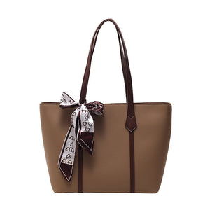 Women's bag New summer black handbag large capacity shoulder bag niche commuter woman bag Tote bag MU Group