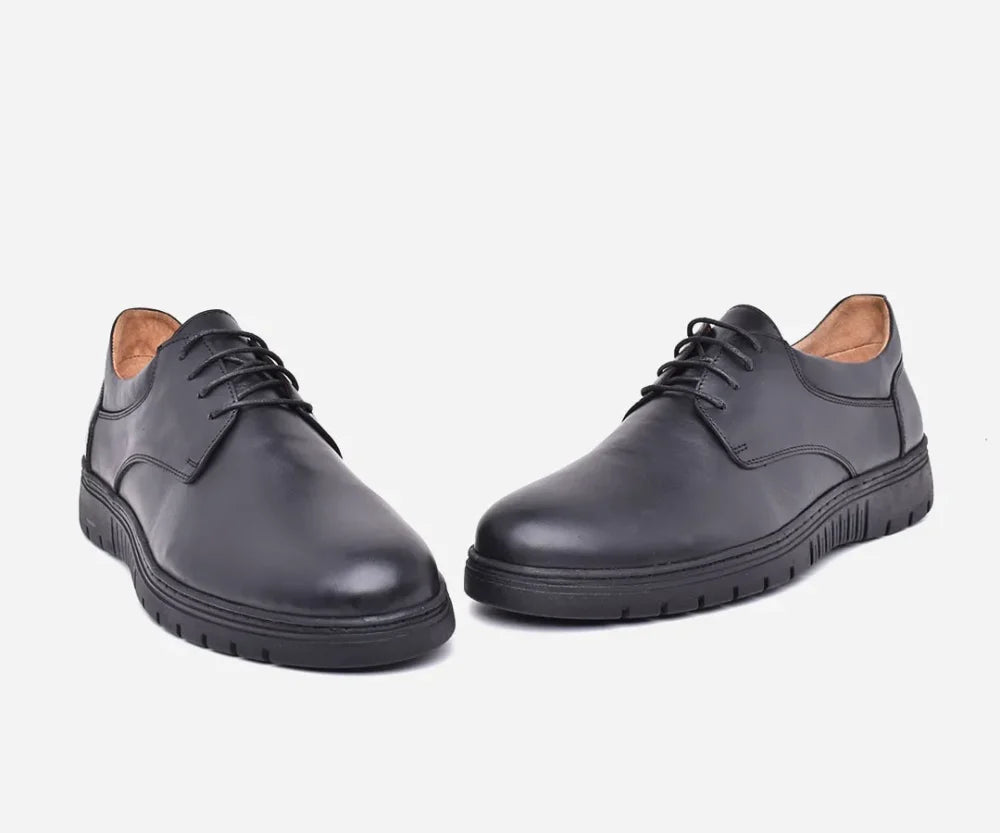 Chaussure homme en cuir noir – op133