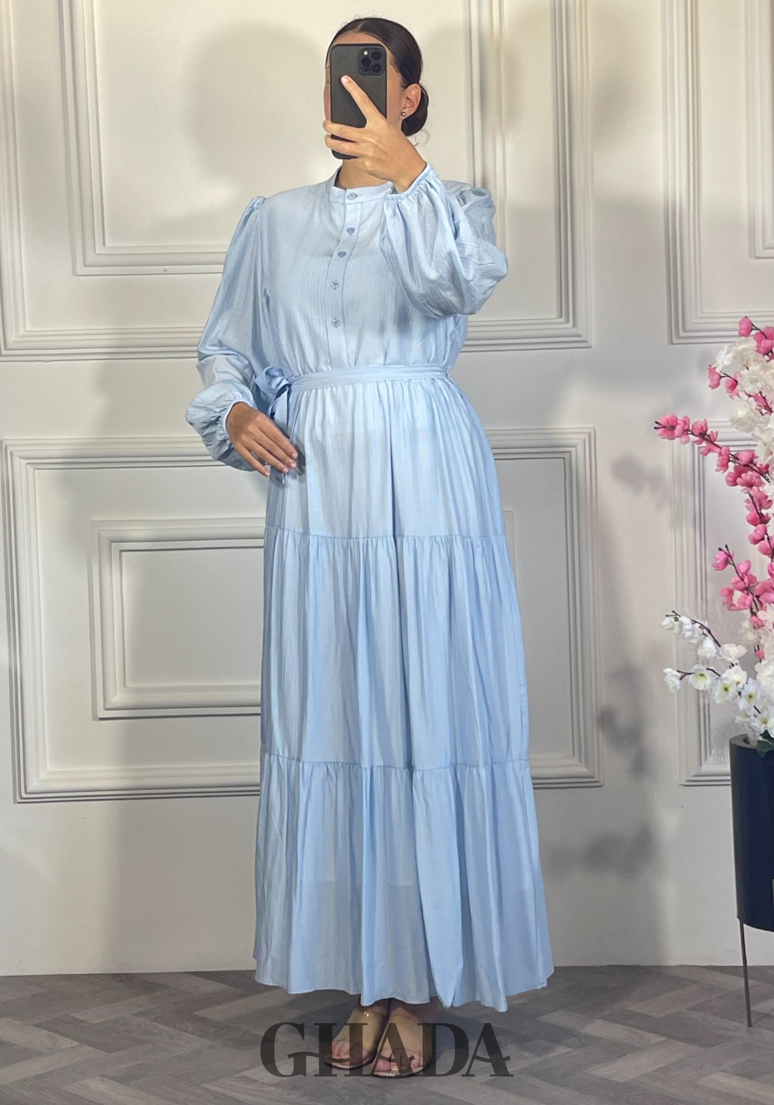 Robe longue en lin froissé - Bleu ciel vue de dos - robe longue femme - GHADA FASHION