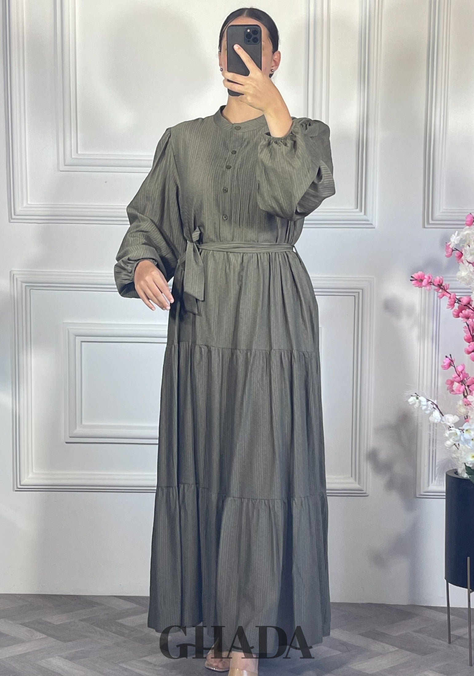Robe longue en lin froissé - Vert kaki détail broderie - robe longue femme - GHADA FASHION