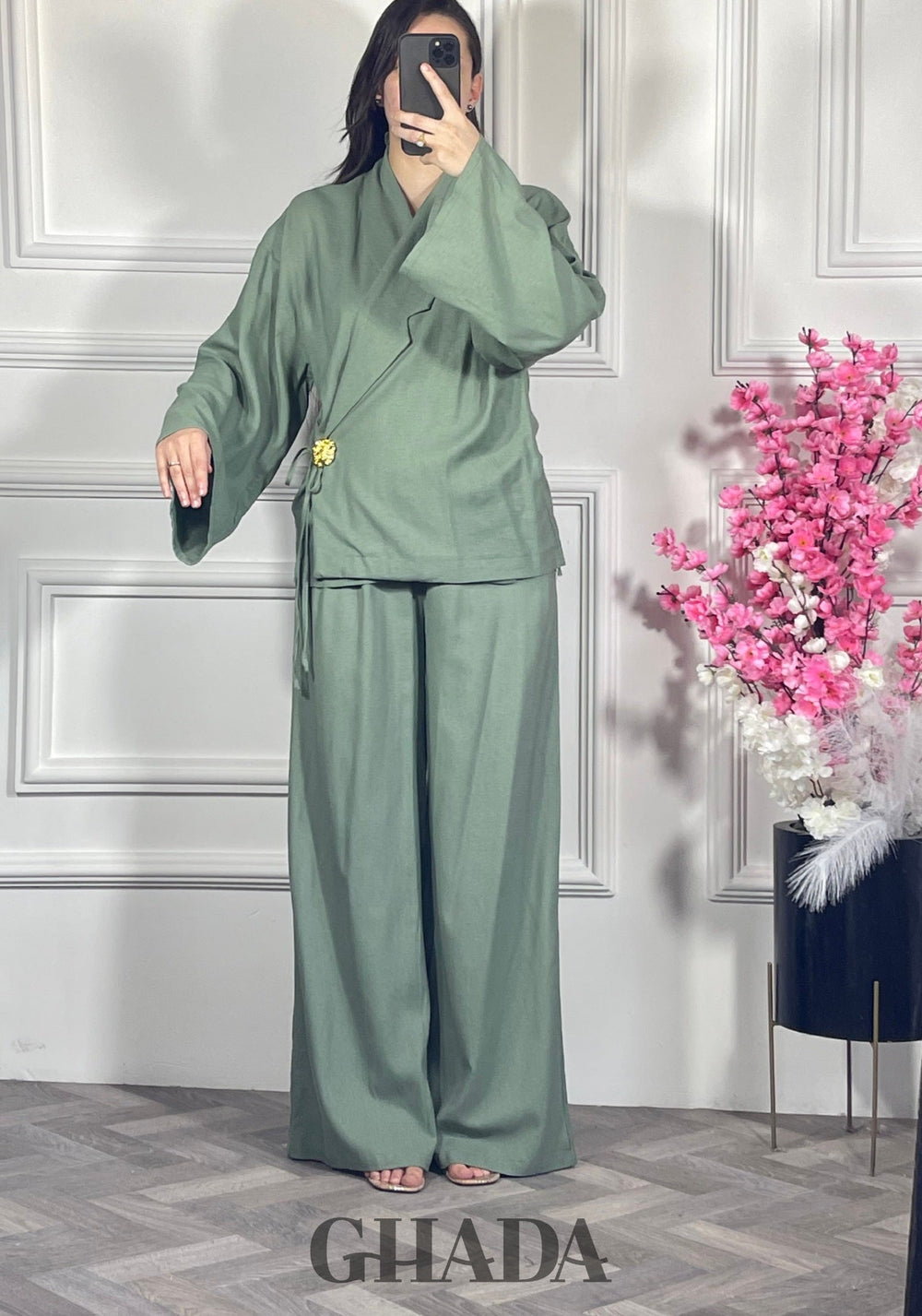 Ensemble avec pantalon en lin  - Vert sauge