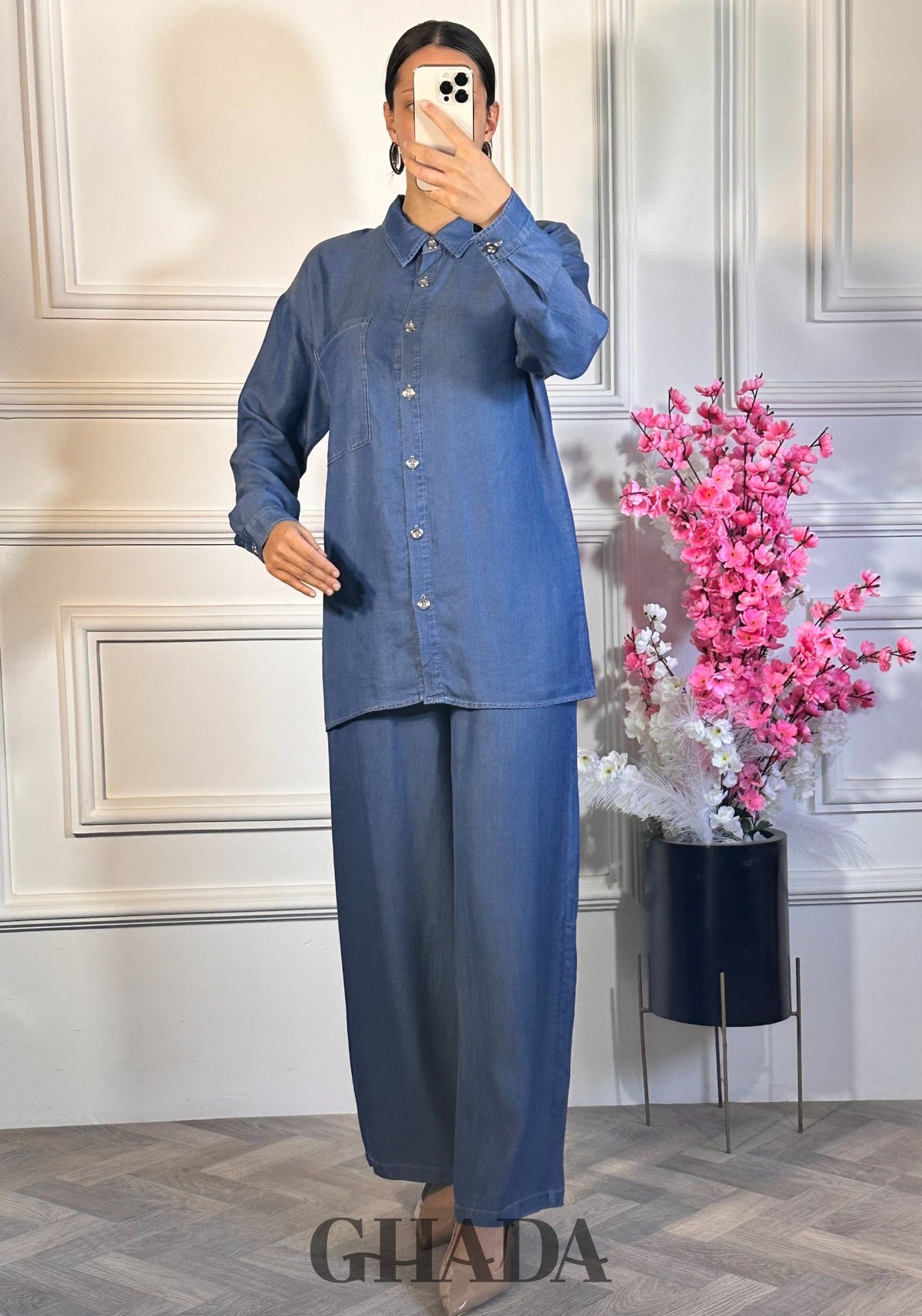 Ensemble chemise et pantalon  - Bleu Jean vue complète - ensemble femme - GHADA FASHION