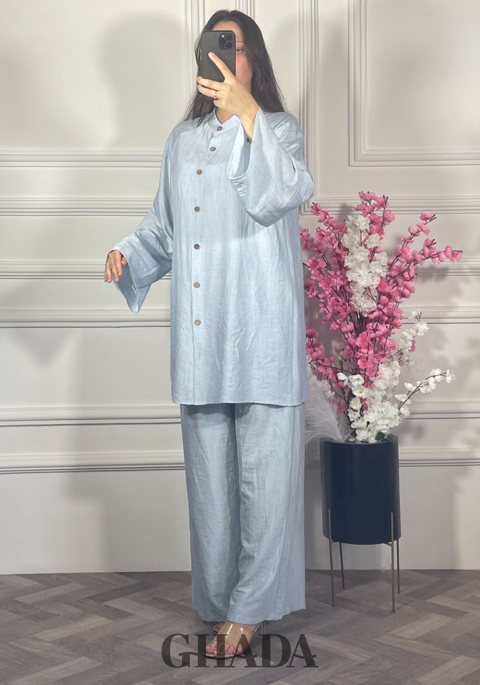 Ensemble brodé en lin  - Bleu ciel détail broderie - ensemble femme - GHADA FASHION