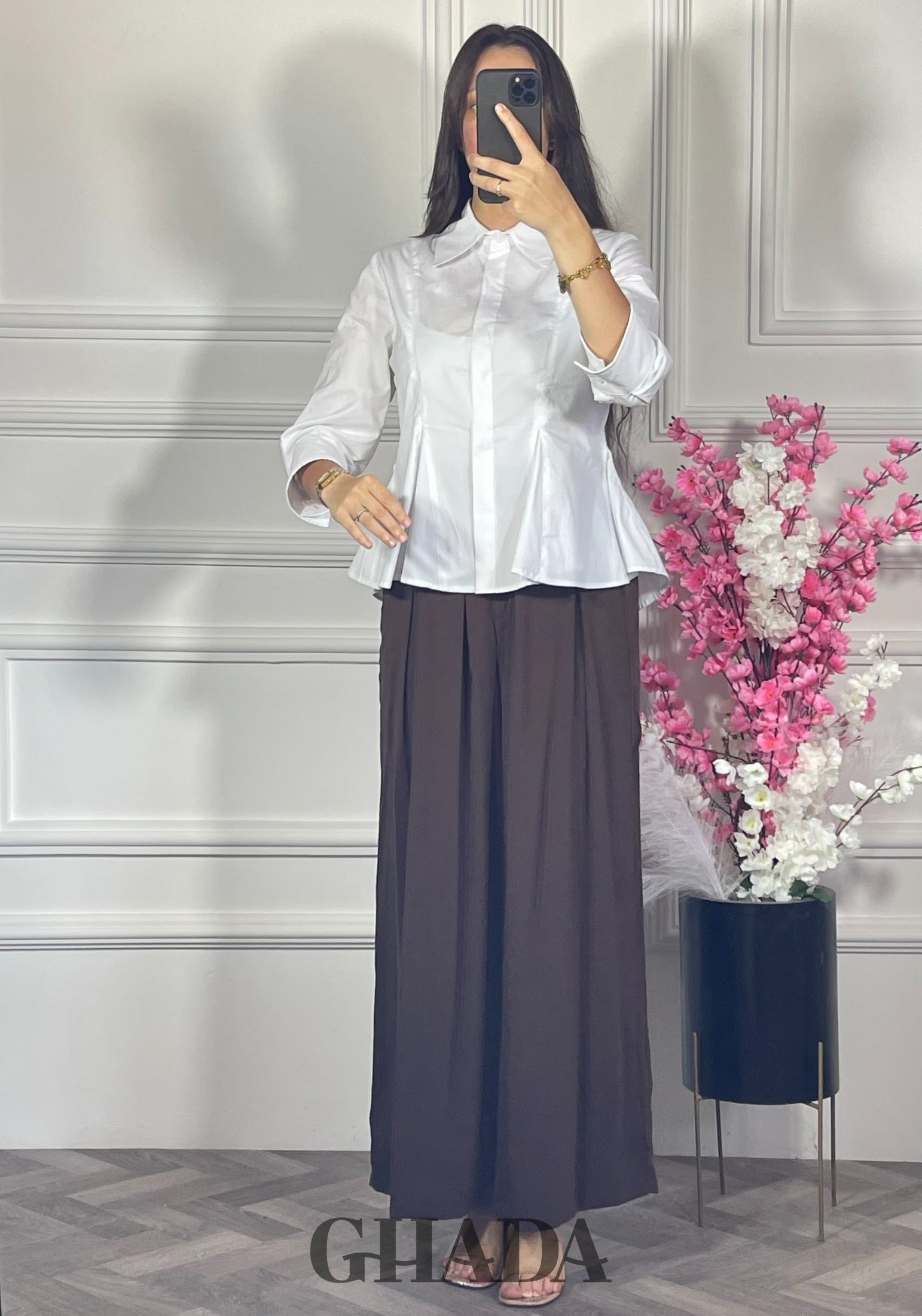 Chemise ceintrée à volants - Blanc vue complète - chemise femme - GHADA FASHION