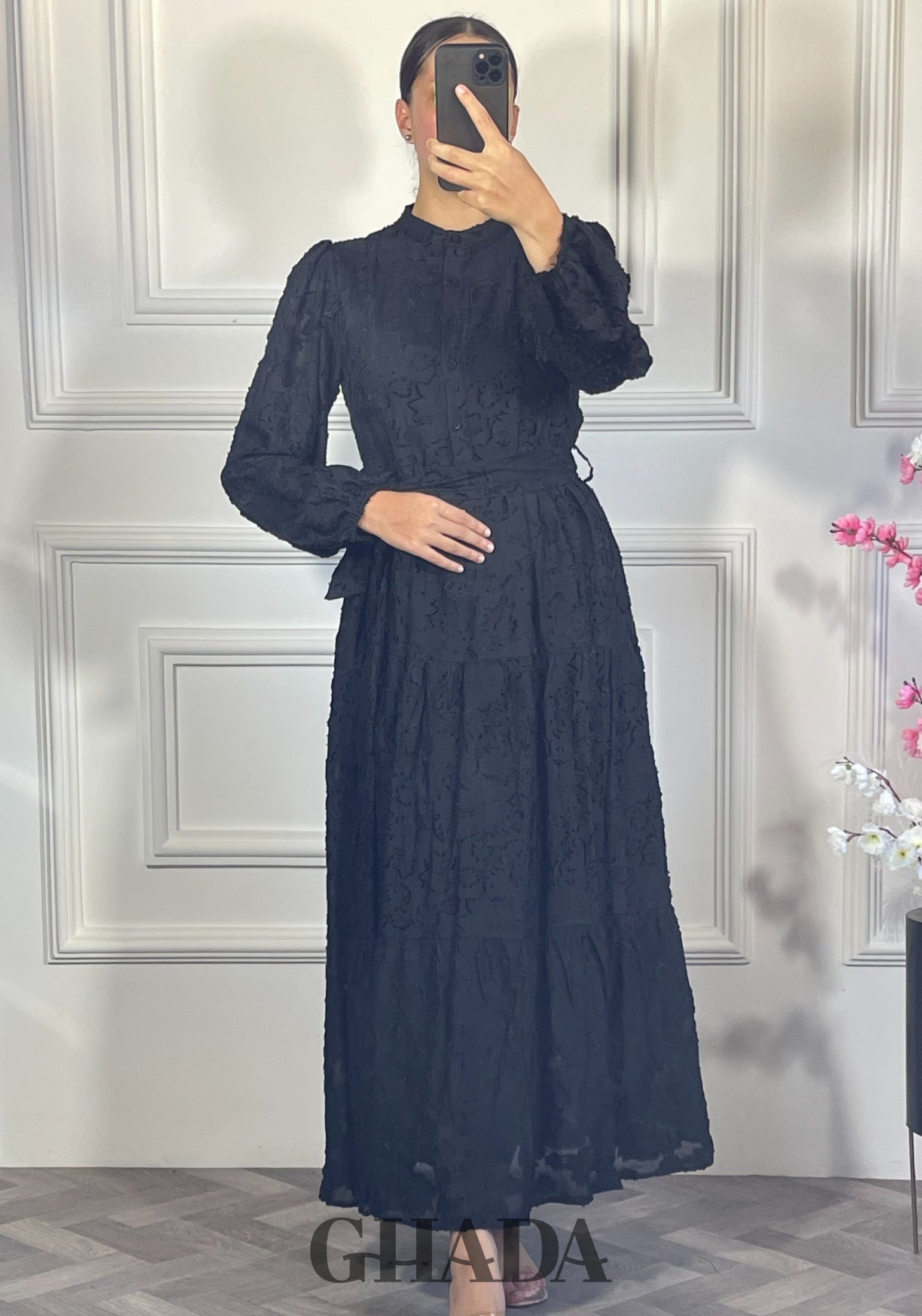 Robe brodée avec doublure - Noir vue complète - robe longue femme - GHADA FASHION