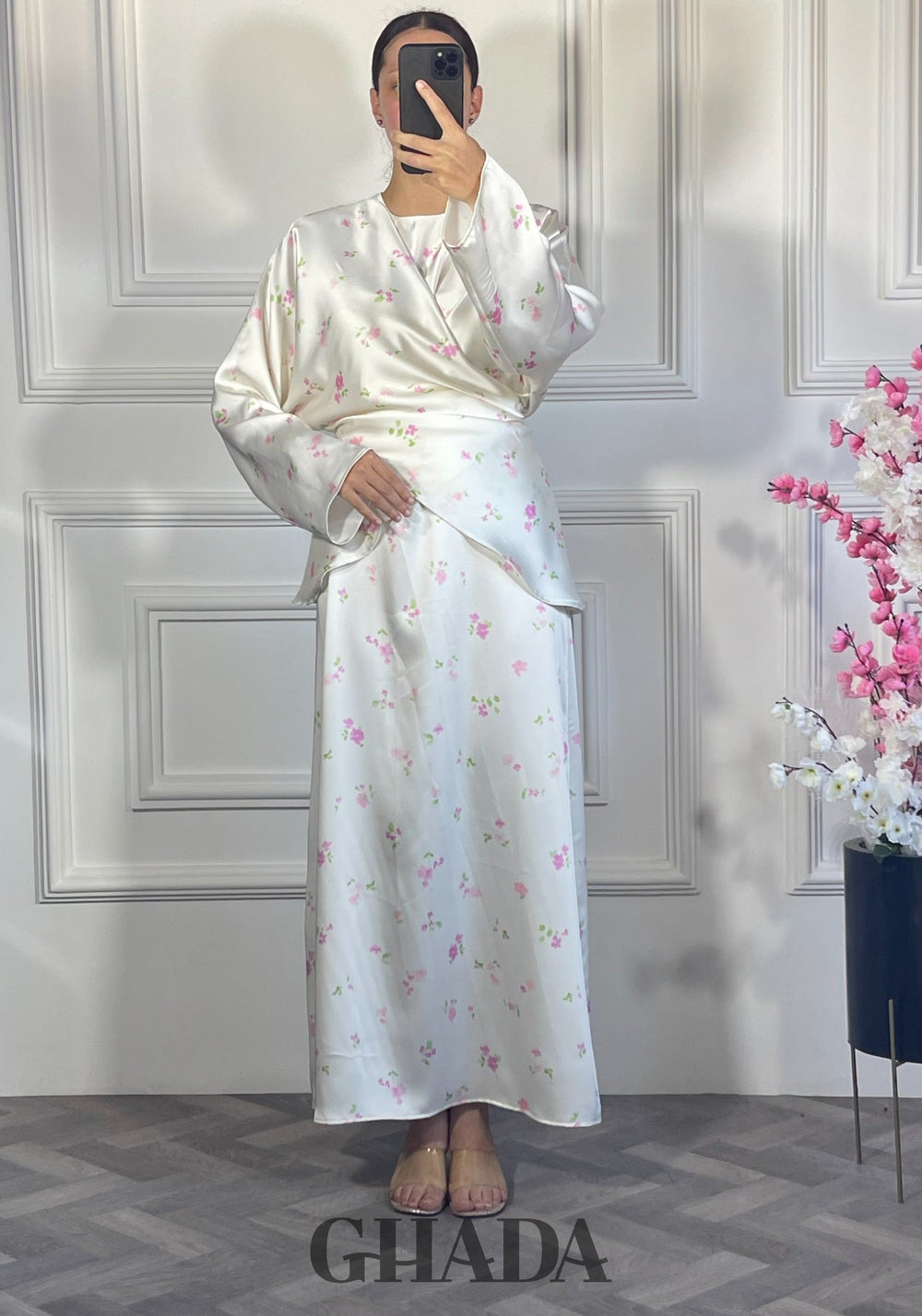 Ensemble robe sans manches avec haut à lactes - fleurie