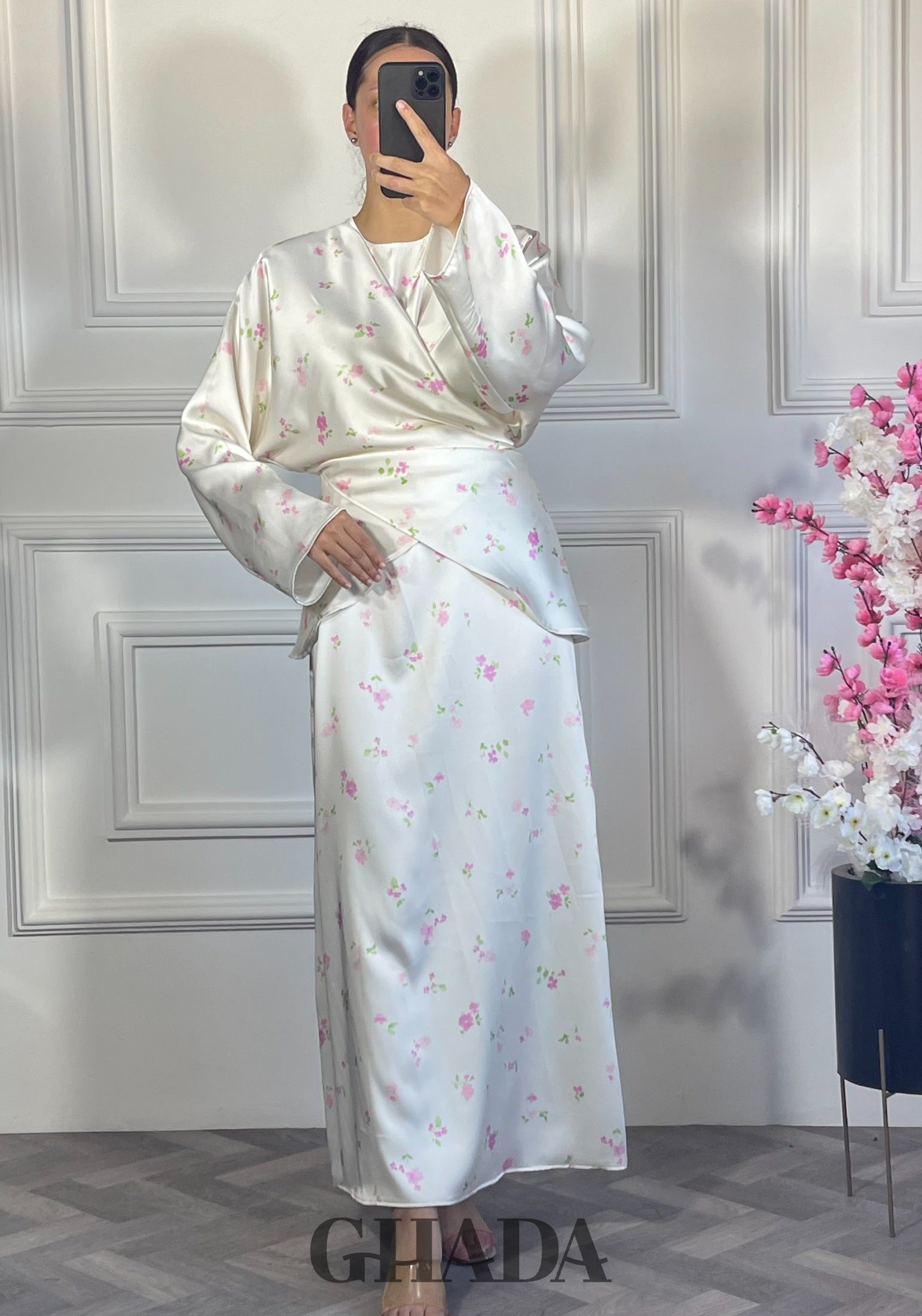 Ensemble robe sans manches avec haut à lactes - fleurie détail broderie - ensemble femme - GHADA FASHION