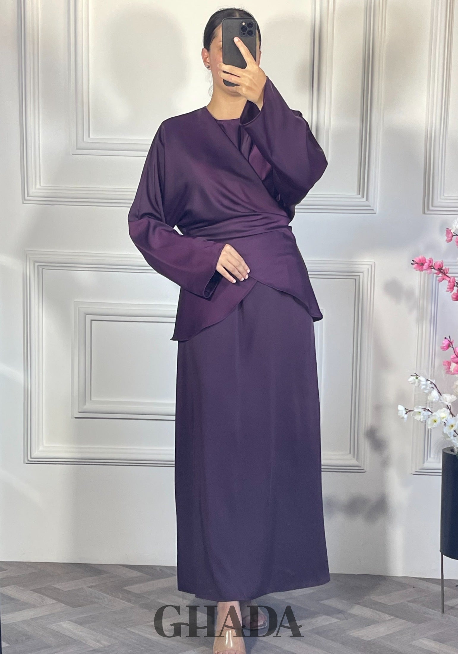 Ensemble robe sans manches avec haut à lactes - Mauve foncé vue de face - ensemble femme - GHADA FASHION