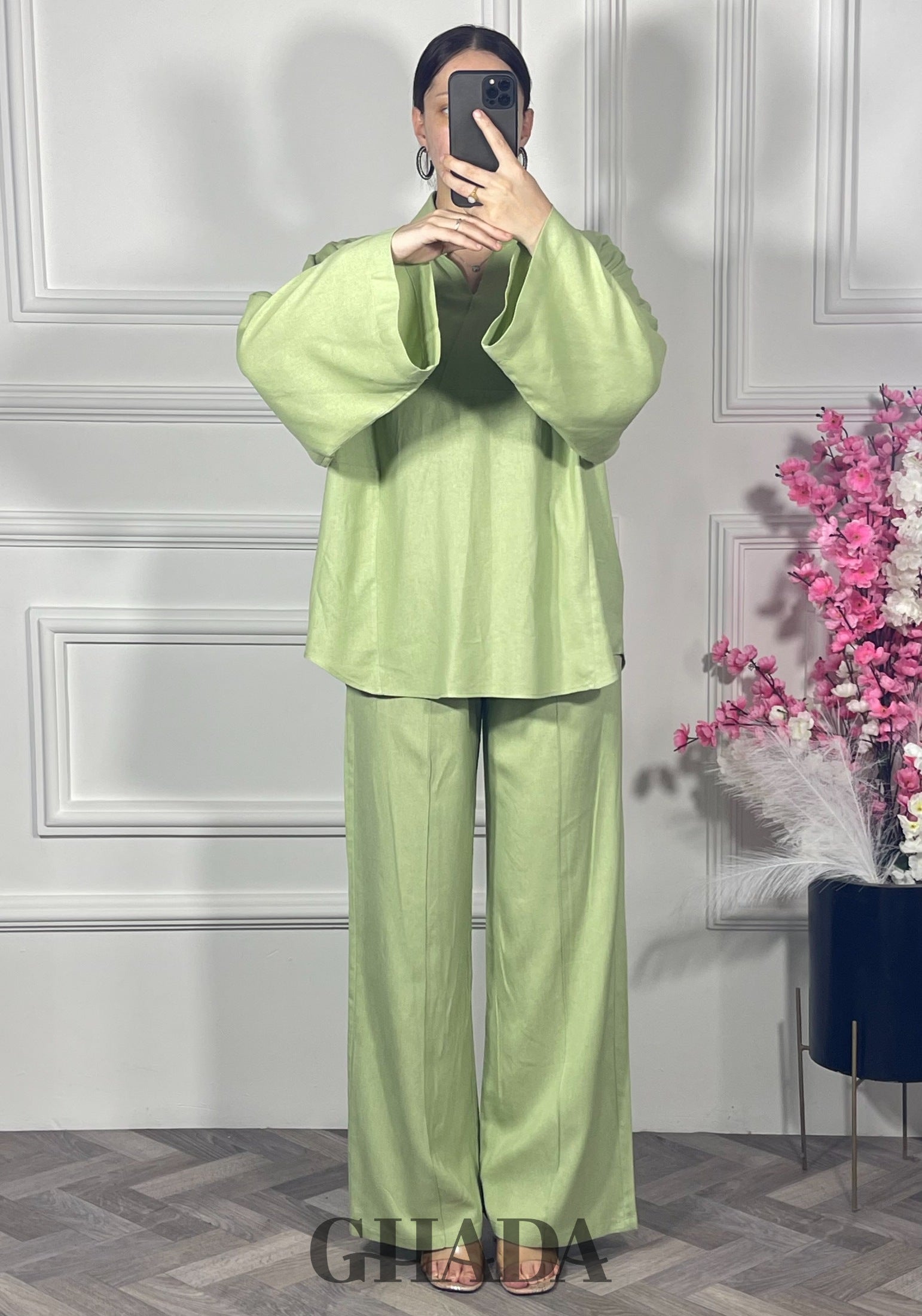 Ensemble en lin col V - Vert clair détail broderie - ensemble femme - GHADA FASHION