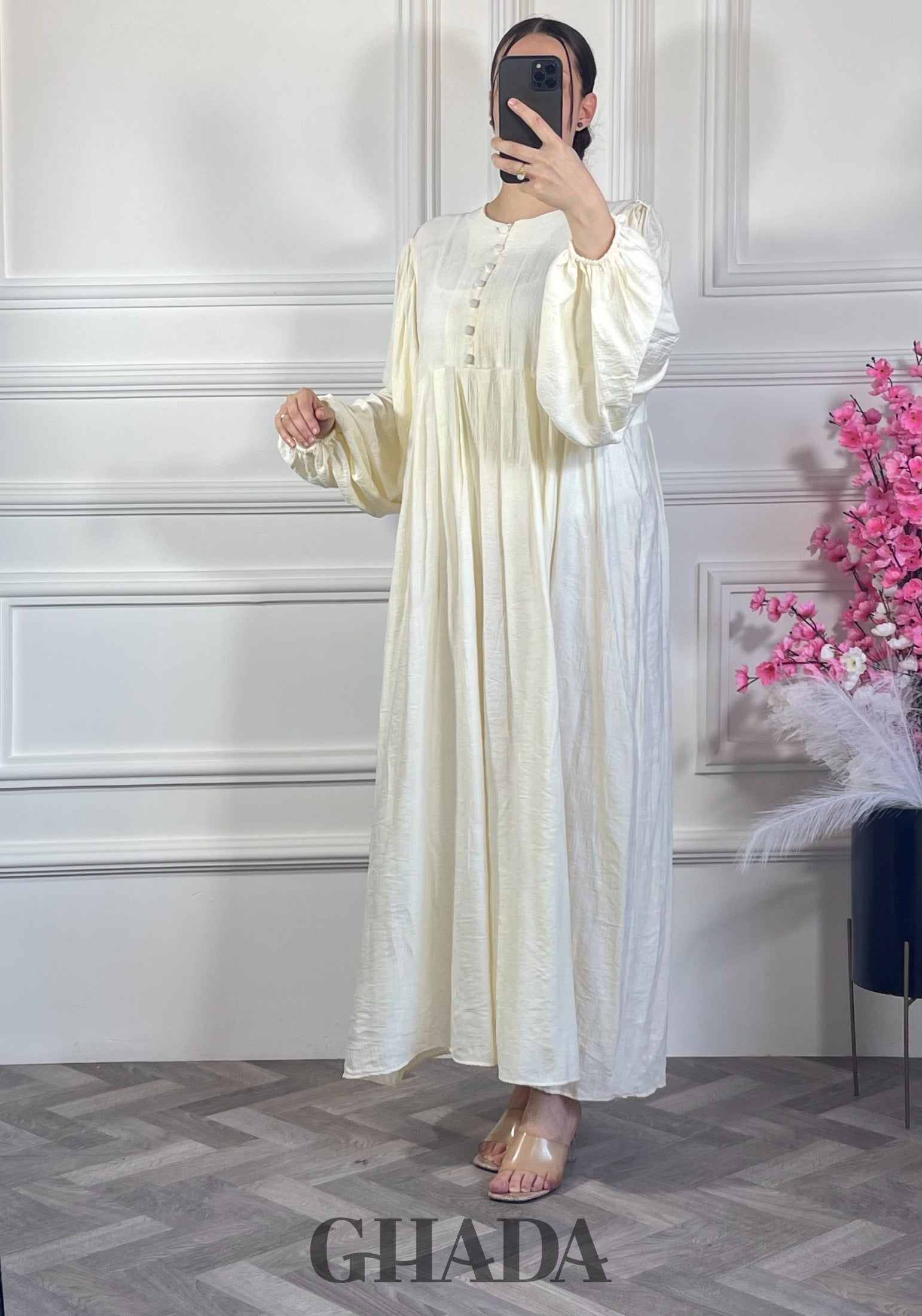 Robe en lin brodé - Blanc cassé détail broderie - robe longue femme - GHADA FASHION