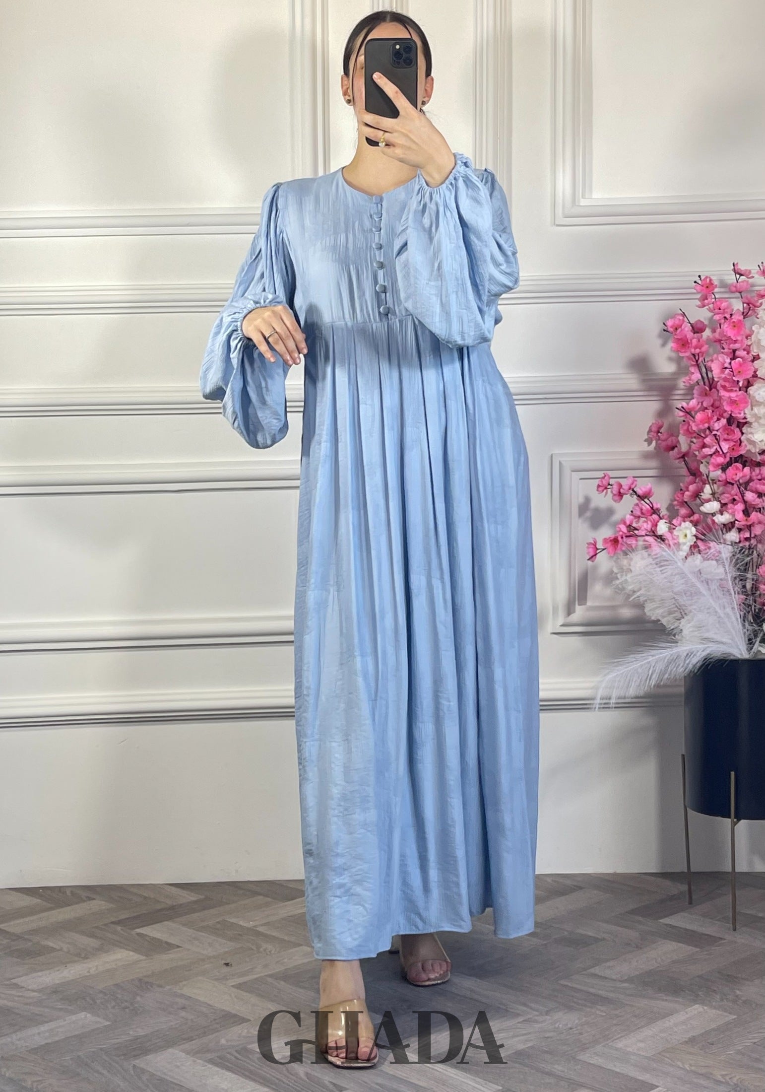 Robe en lin brodé - Bleu ciel détail broderie - robe longue femme - GHADA FASHION