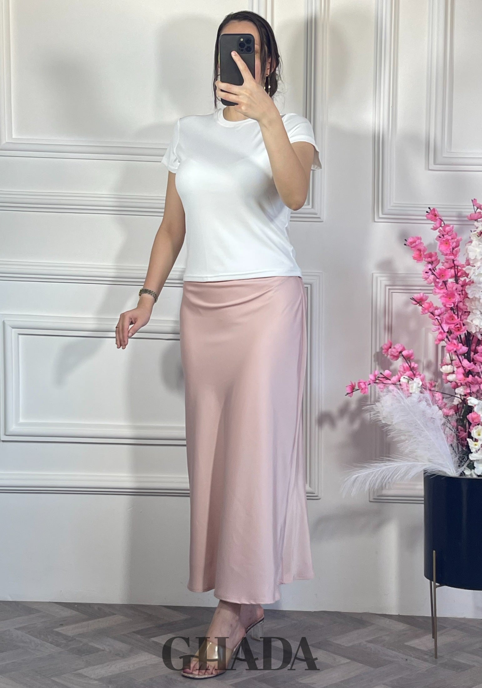 Jupe satinée - Rose vue de dos - jupe femme - GHADA FASHION