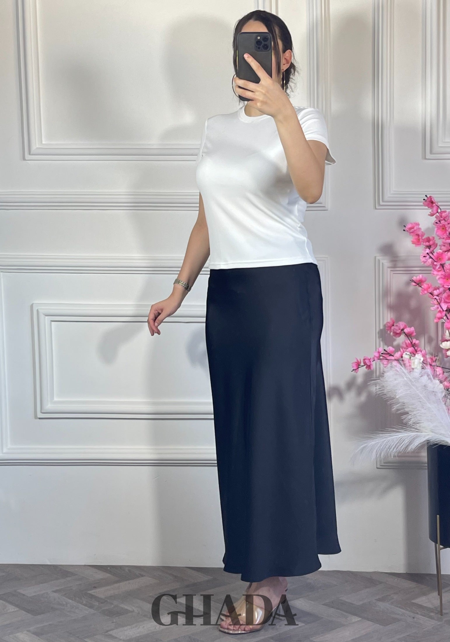 Jupe satinée - Noir vue de dos - jupe femme - GHADA FASHION
