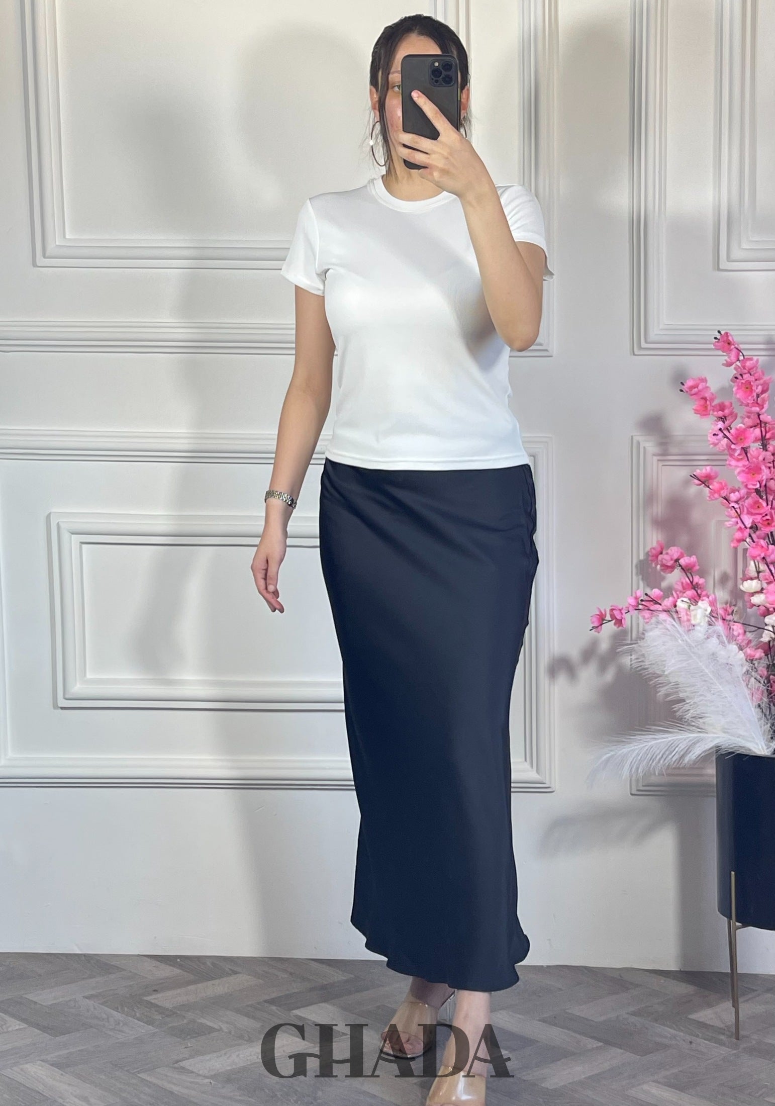 Jupe satinée - Noir détail broderie - jupe femme - GHADA FASHION