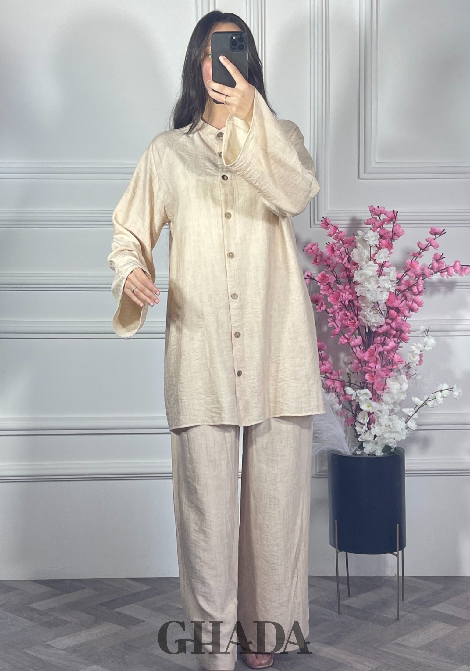 Ensemble brodé en lin  - Beige vue complète - ensemble femme - GHADA FASHION